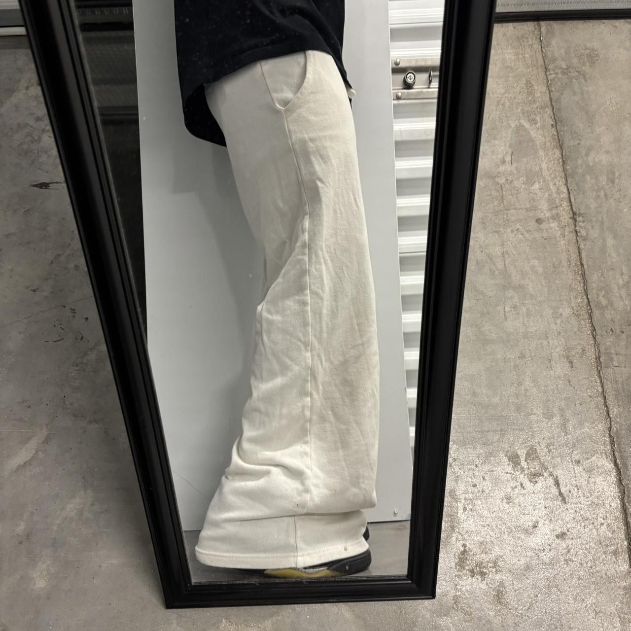 Vintage Crazy Vintage Y2K/2000s Baggy White Streetwear Wide Leg Essential Sweatpants! Fits S Size US 28 / EU 44 - 1 Thumbnail