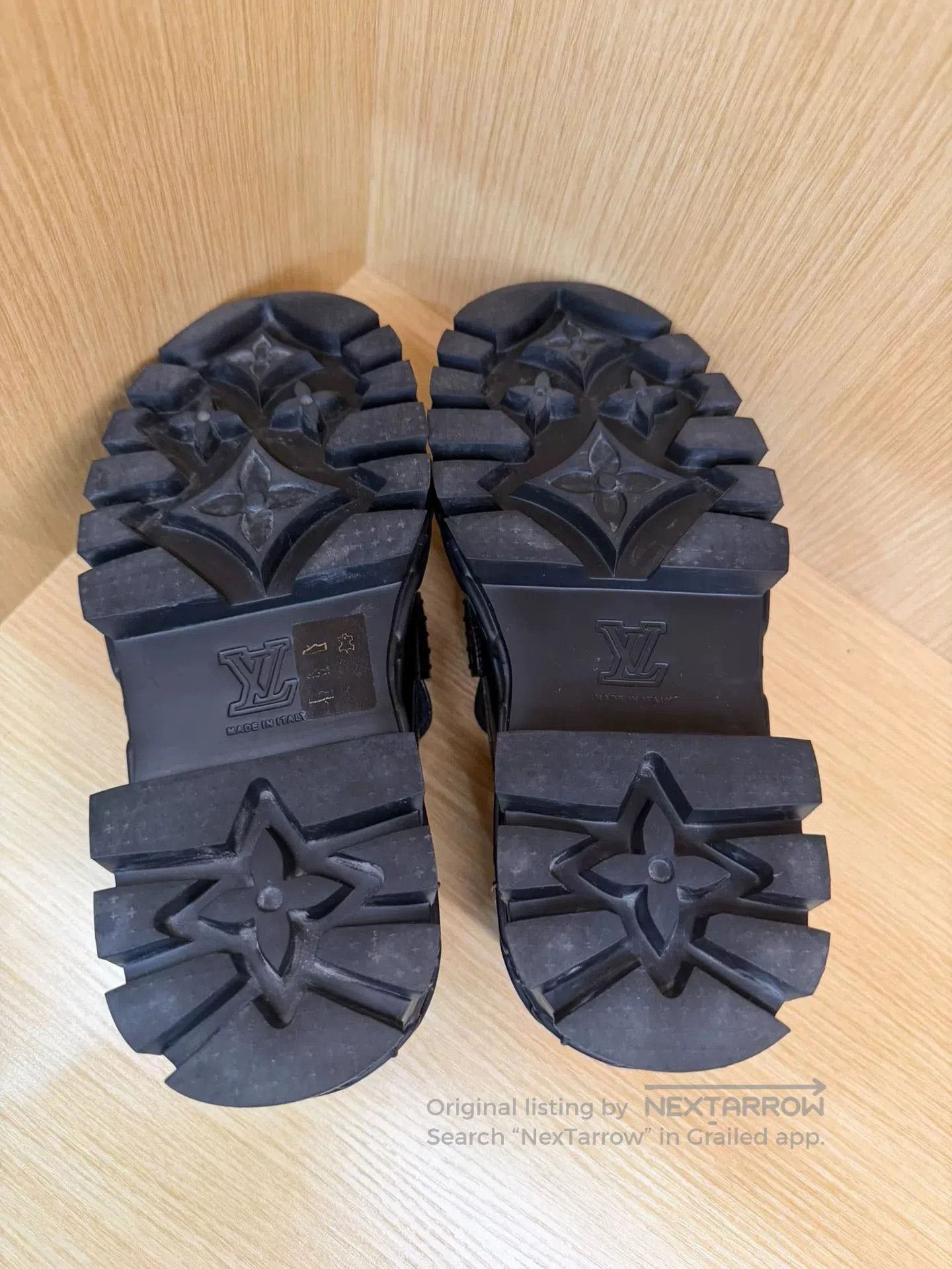 Louis Vuitton LV Record Embossed Loafers. Size US 5 / IT 35 - 6 Thumbnail
