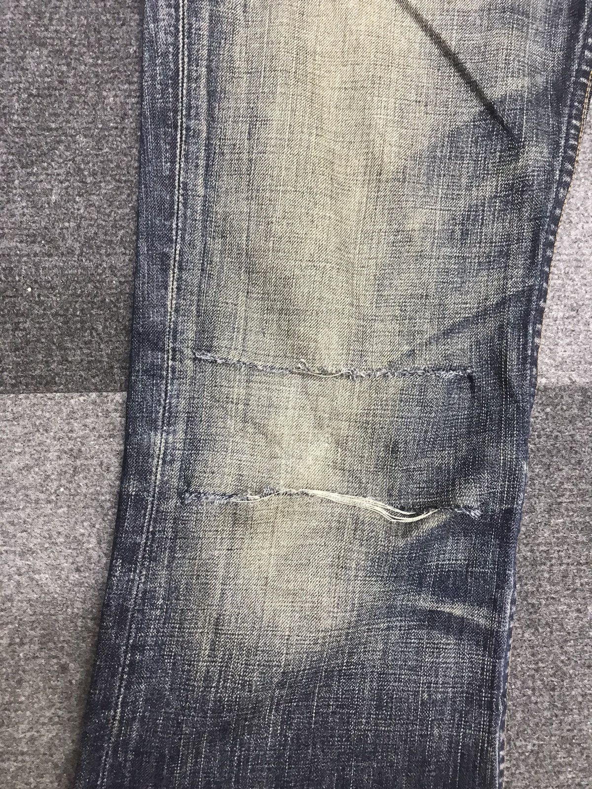 Levi's 🔥Flare🔥Vintage Flare Levis 517 Distressed Jeans Size US 31 - 5 Thumbnail