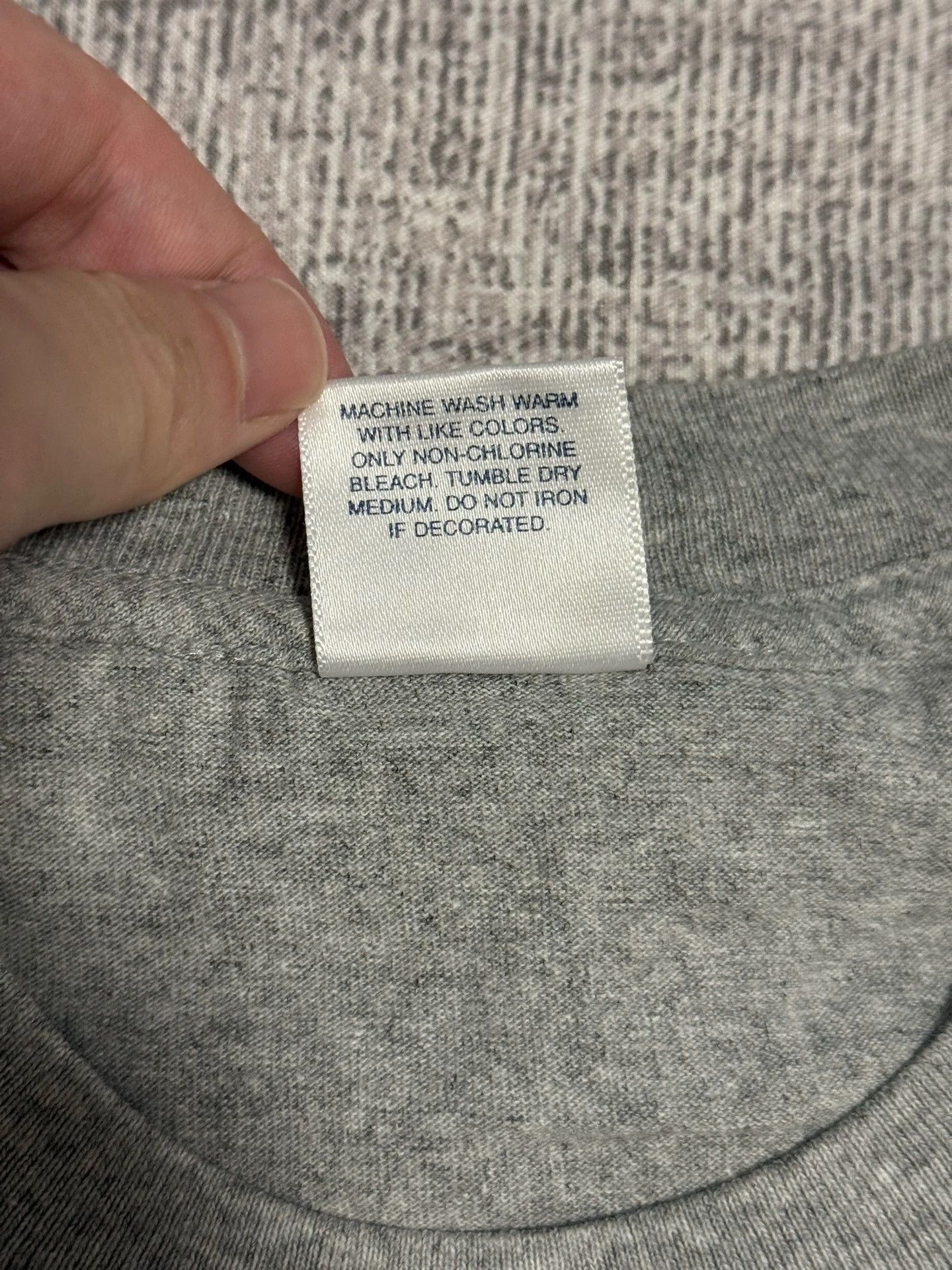 Supreme Supreme 1998 Jordan Wing Logo Collab Silk Tag Gray L Tee Size US L / EU 52-54 / 3 - 5 Thumbnail