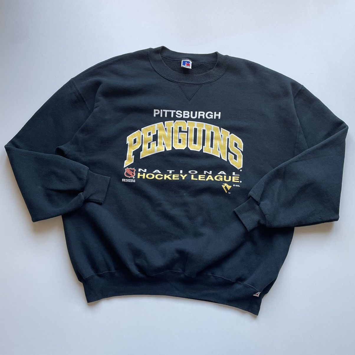 Official Russell online Athletic NHL Hockey Pittsburgh Penguins Sweatshirt Vintage Clas