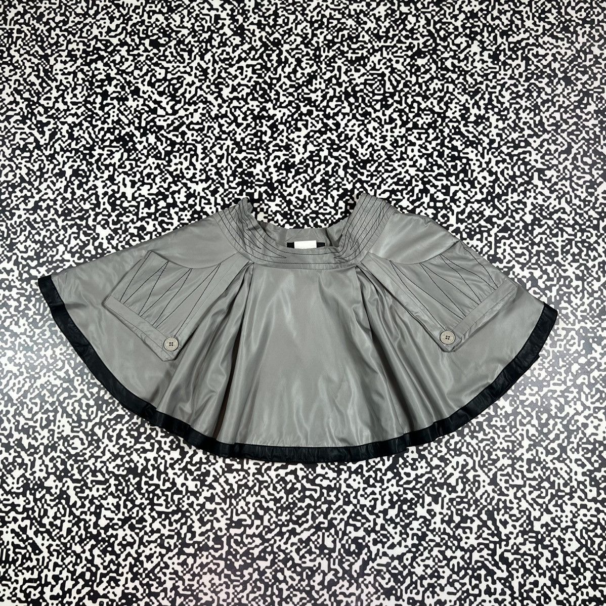 GF Ferre Vintage Y2K GF FERRE Gianfranco Flared Mini Skirt Luxury Size 26" / US 2 / IT 38 - 5 Thumbnail