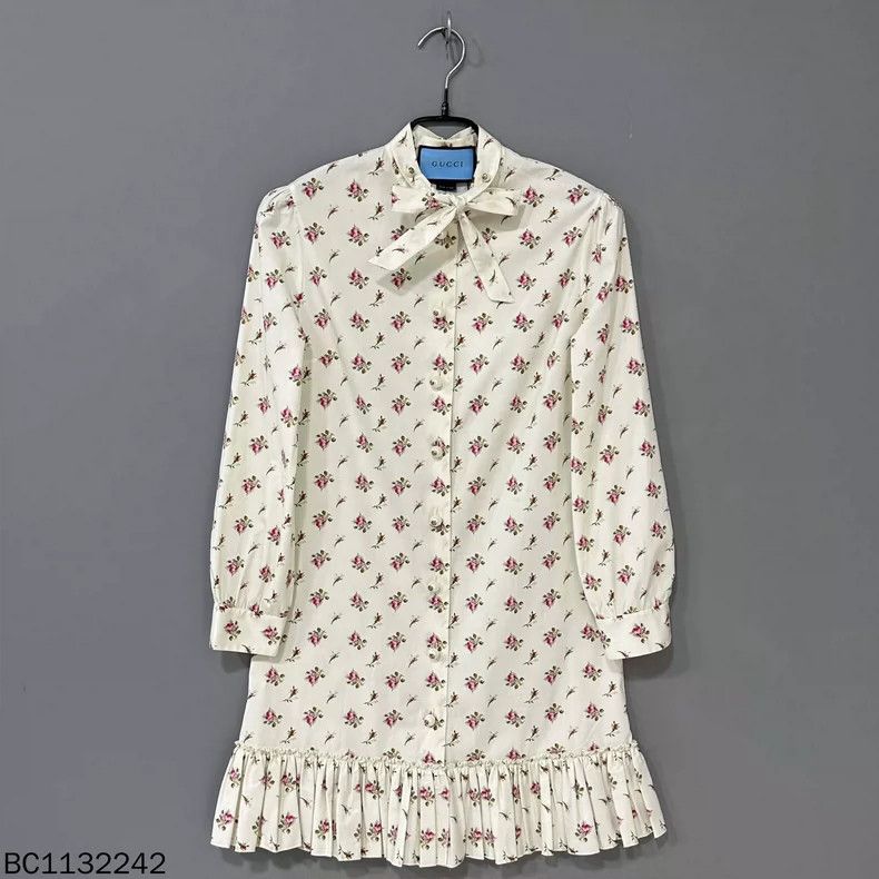 Gucci Cherry Printed Dress with Bow Detail- DMC Size US 36 / EU 52 - 1 Thumbnail
