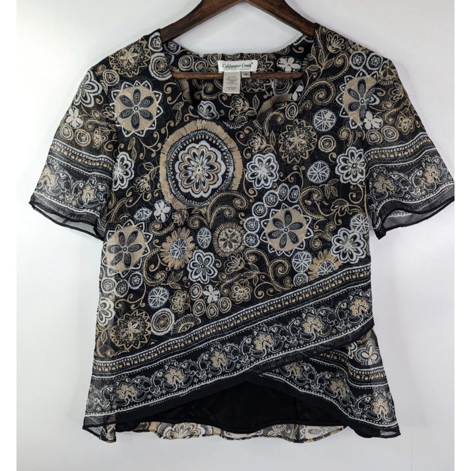 Coldwater Creek Coldwater Creek Top Blouse Geometric Floral Sheer Tank Underneath Made in USA Cap Sleeve Scoop Neck Pullover Casual M Black Womens Blouse USA Size M / US 6-8 / IT 42-44 - 2 Thumbnail