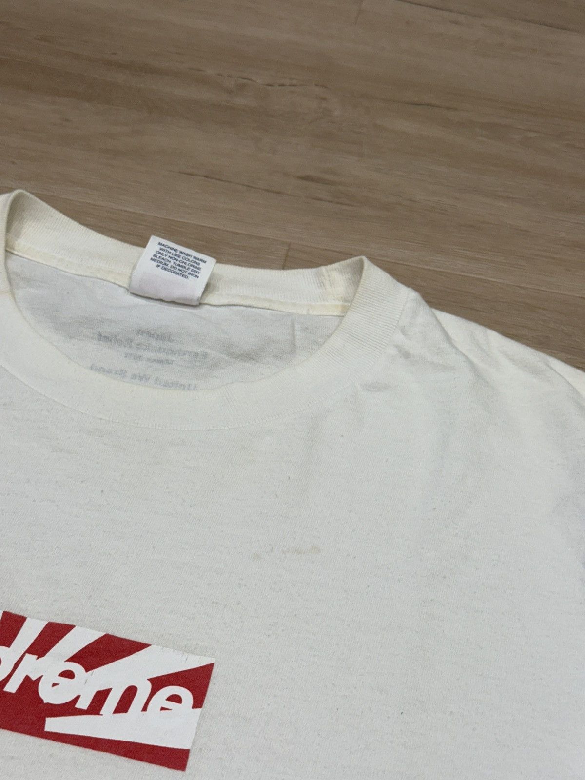 Supreme Supreme 2011 Japan Relief Box Logo Tee Size US L / EU 52-54 / 3 - 6 Thumbnail