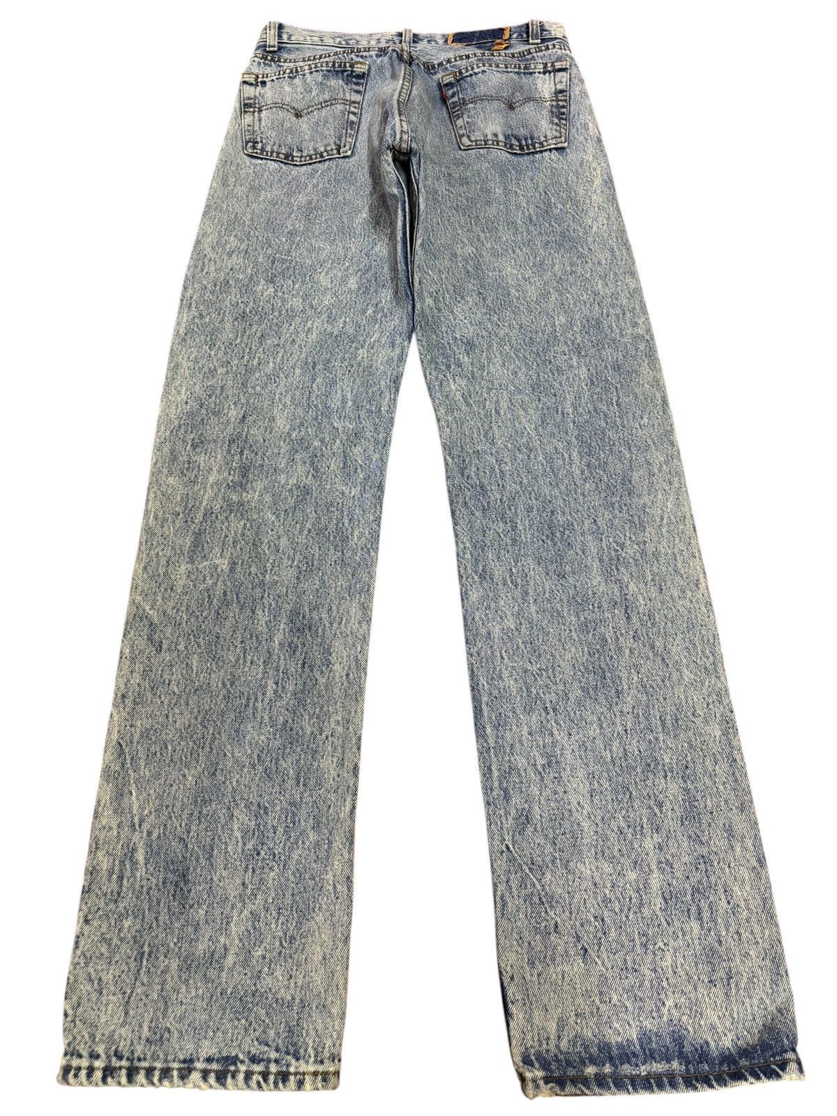 Levi's × Levi's Vintage Clothing × Vintage 90s Vintage Levi’s Blue Acid Washed Jeans Size US 29 - 2 Thumbnail