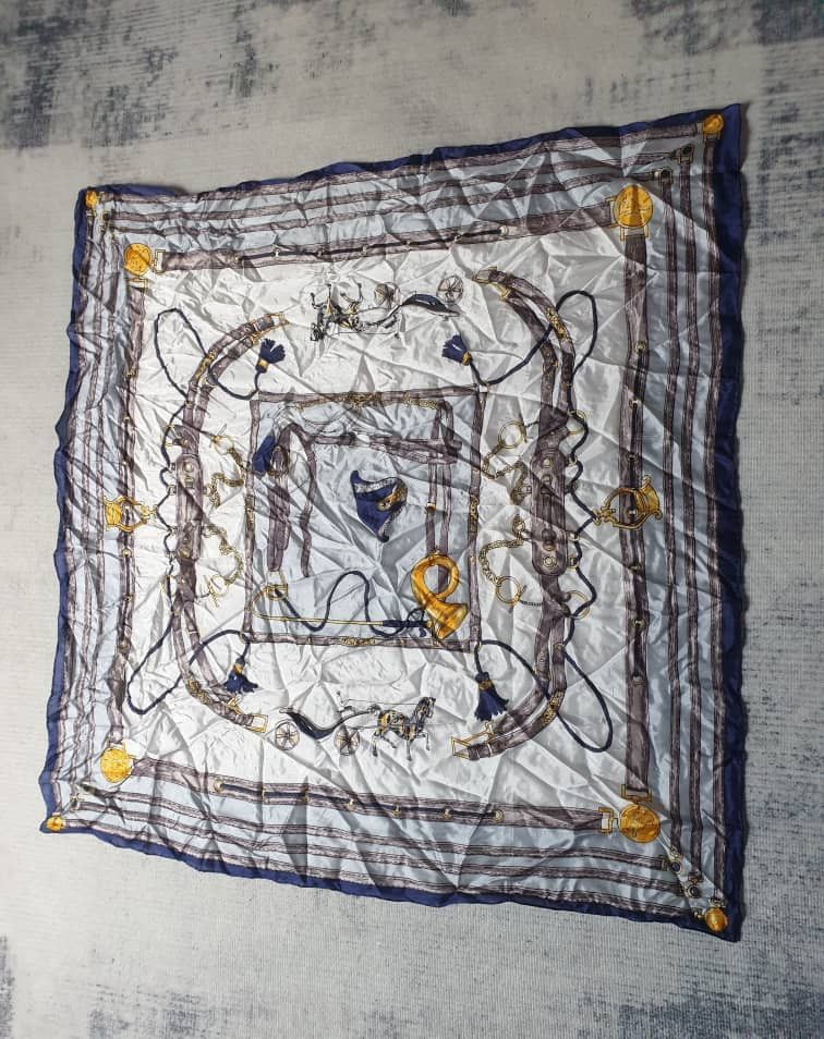 Japanese Brand Unnamed baroque style white colour scarves Size ONE SIZE - 3 Thumbnail