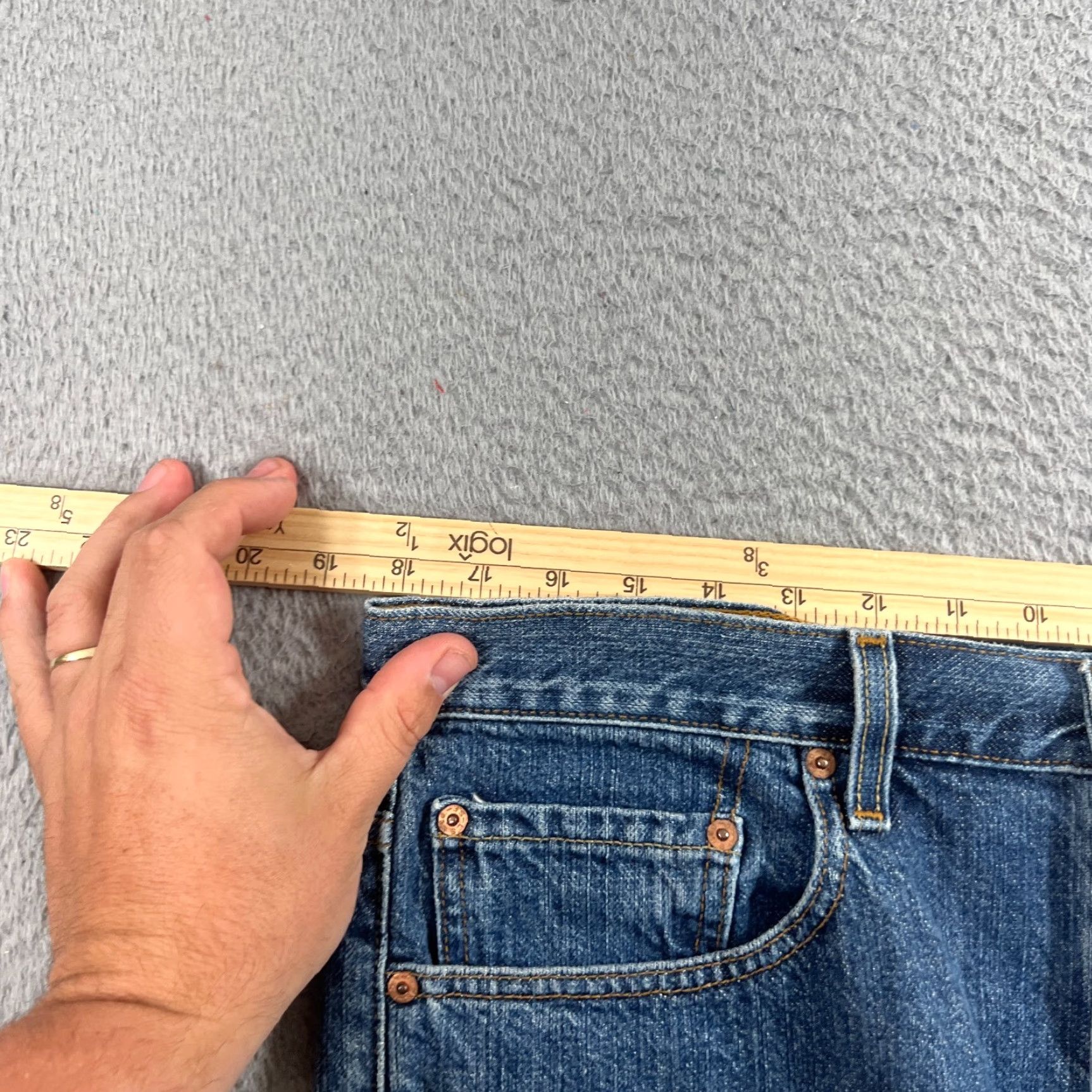 Levi's VINTAGE Levi's Shorts Bermuda Mens 36 Blue Denim Casual 90s Made in Colombia Size US 36 / EU 52 - 5 Thumbnail