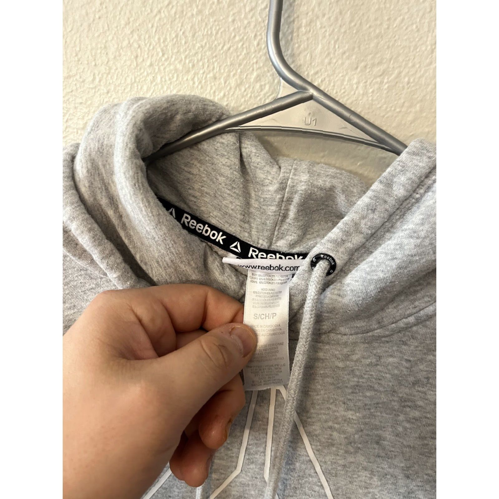 Reebok Reebok Men’s Small Gray Hooded Sweatshirt Shirt Mens S Gray Hooded Sweatshirt Size US S / EU 44-46 / 1 - 3 Thumbnail