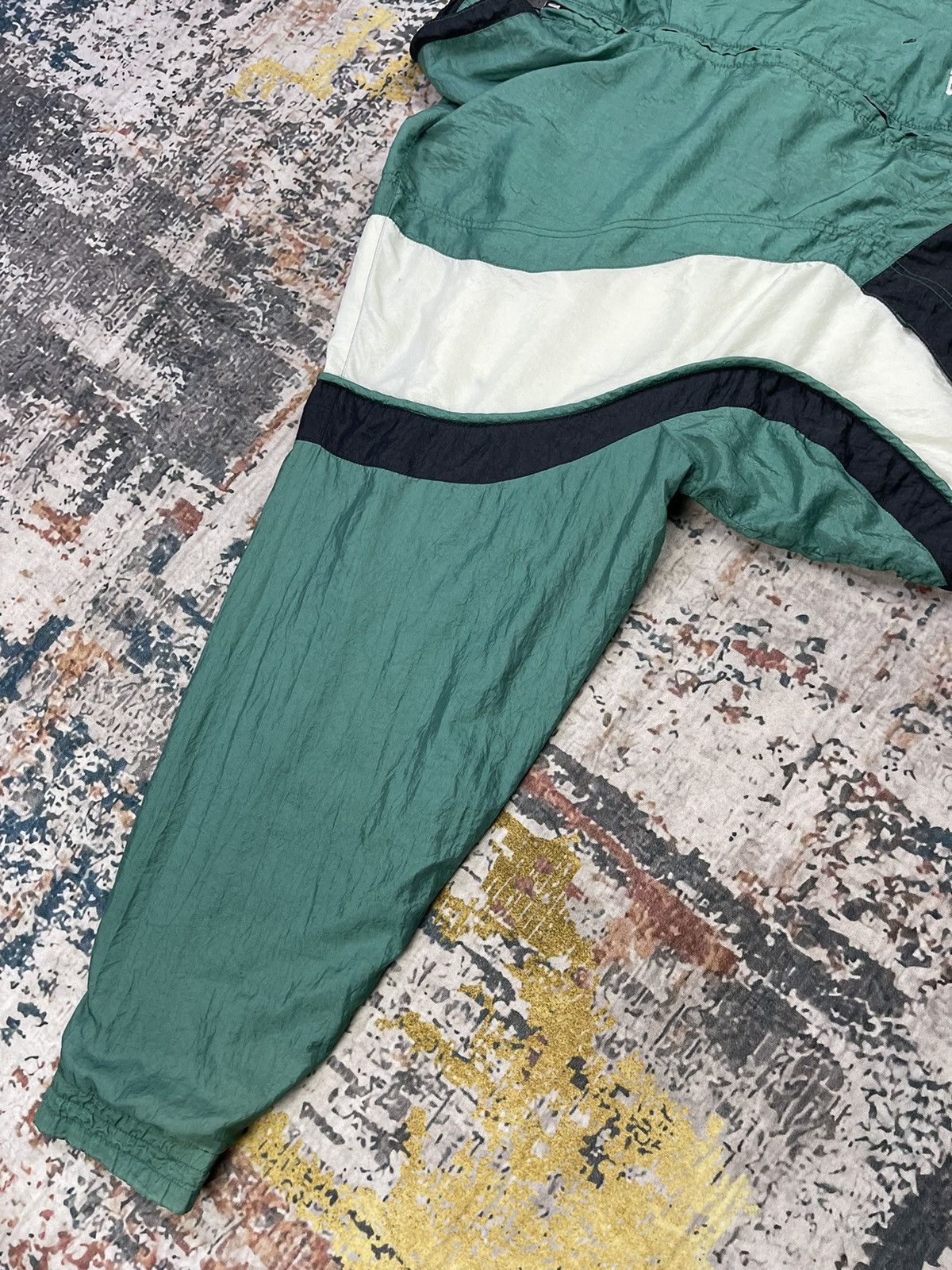 Starter Vtg 90s Starter Back Hit Big Logo Nylon Windbreaker Size US L / EU 52-54 / 3 - 3 Thumbnail