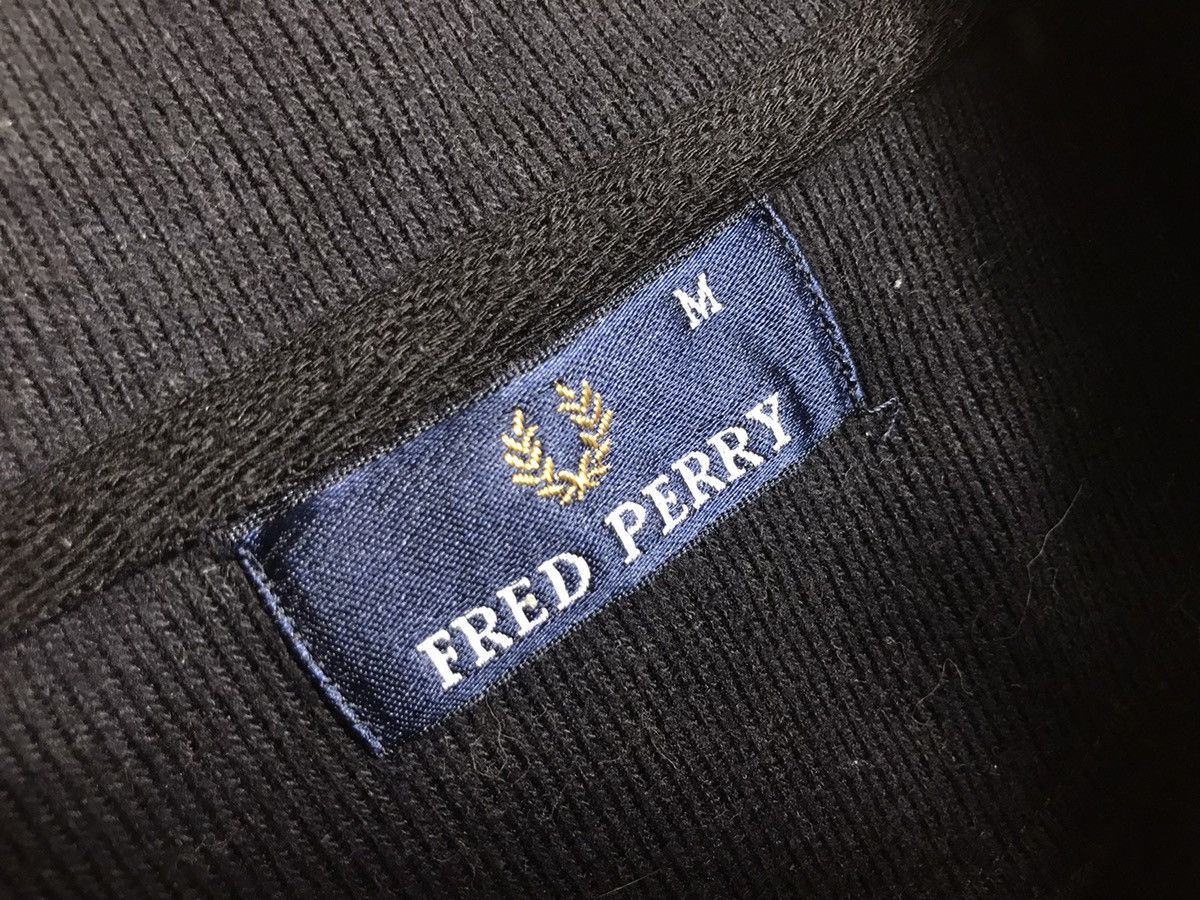 Fred Perry × Vintage Vintage 90s Fred Perry 1/4 Zip Sweatshirt Black Cotton y2k Size US M / EU 48-50 / 2 - 5 Thumbnail