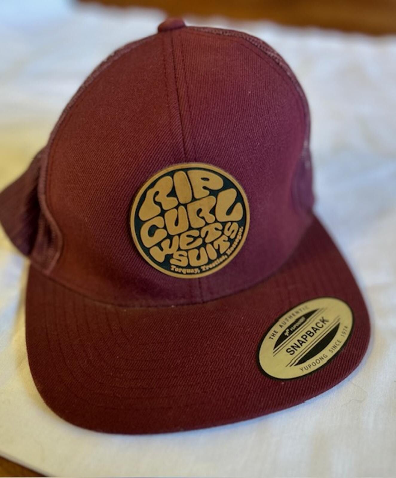 Rip Curl Rip Curl Snapback Mesh Baseball Cap Burgundy Size ONE SIZE - 1 Thumbnail