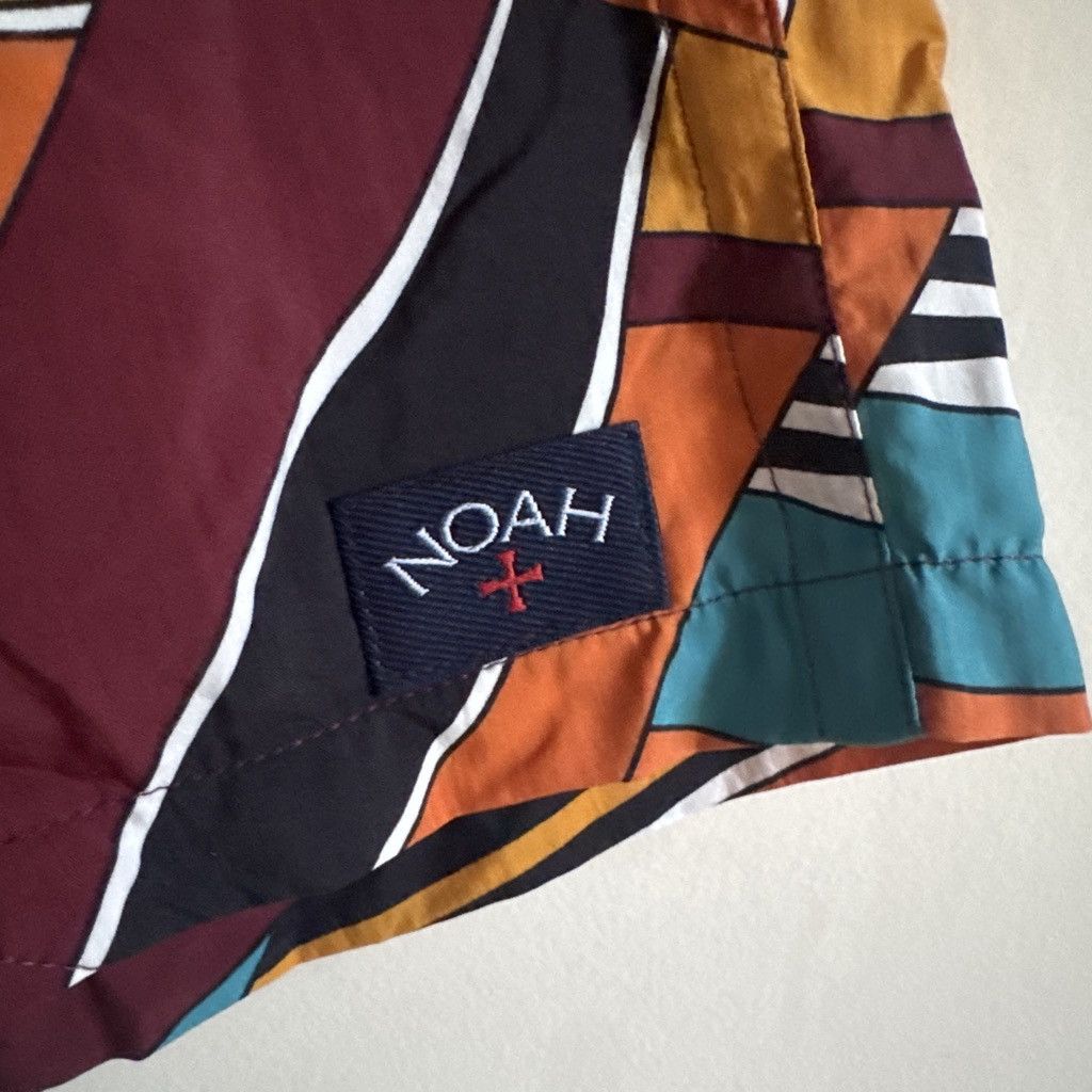 Noah Noah abstract swim shorts Size US 33 - 2 Thumbnail