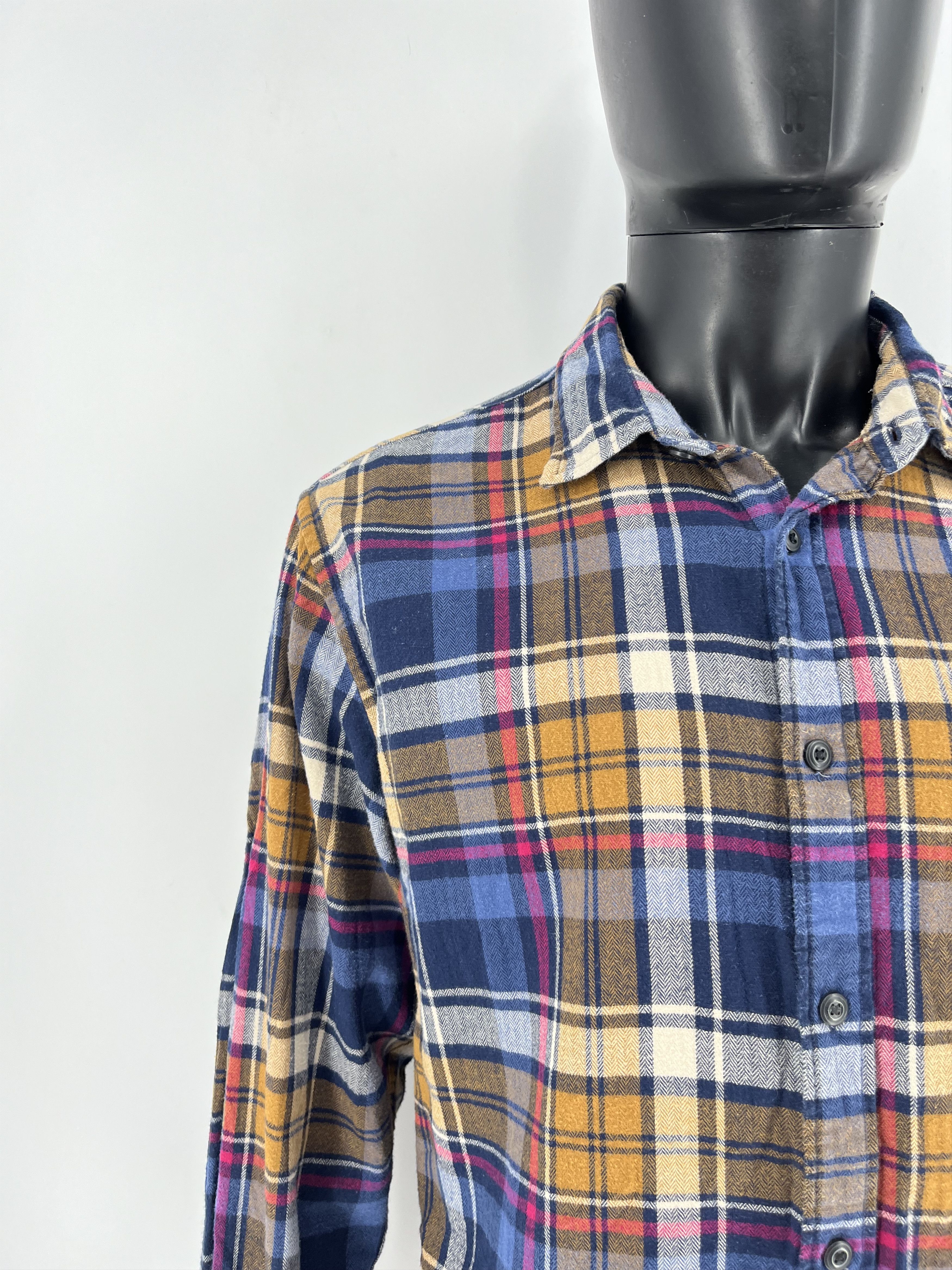 Flannel × Uniqlo × Vintage Vintage Uniqlo Flannel Shirt Button Up Travis Scott Style Size US XL / EU 56 / 4 - 6 Thumbnail