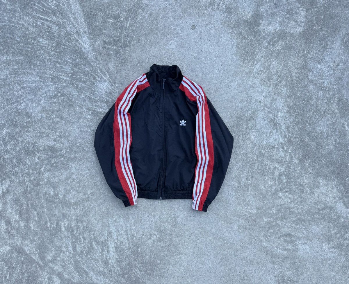 Adidas Vintage Adidas y2k avantgarde streetwear track nylon jacket Size S / US 4 / IT 40 - 2 Thumbnail