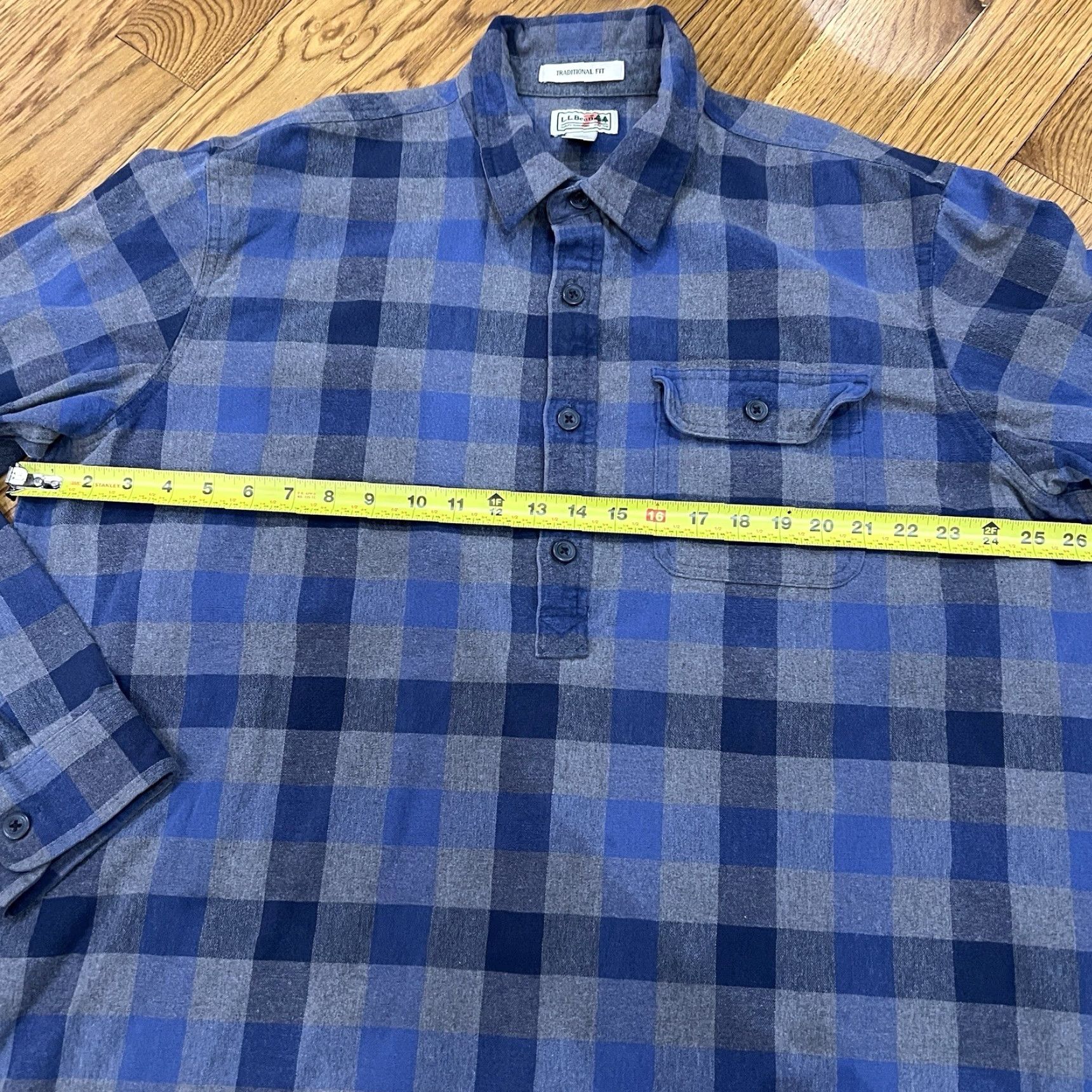 Vintage VINTAGE LL Bean Men's Flannel Shirt Long Sleeve Casual Travel Workwear XLT Blue/Gray Plaid Size US XL / EU 56 / 4 - 7 Thumbnail
