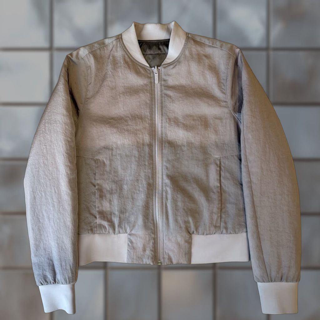 Lululemon Lululemon Non Stop Bomber Women's 6 Mauve Reversible Jacket Athleisure Full Zip Shirt Size M / US 6-8 / IT 42-44 - 1 Thumbnail
