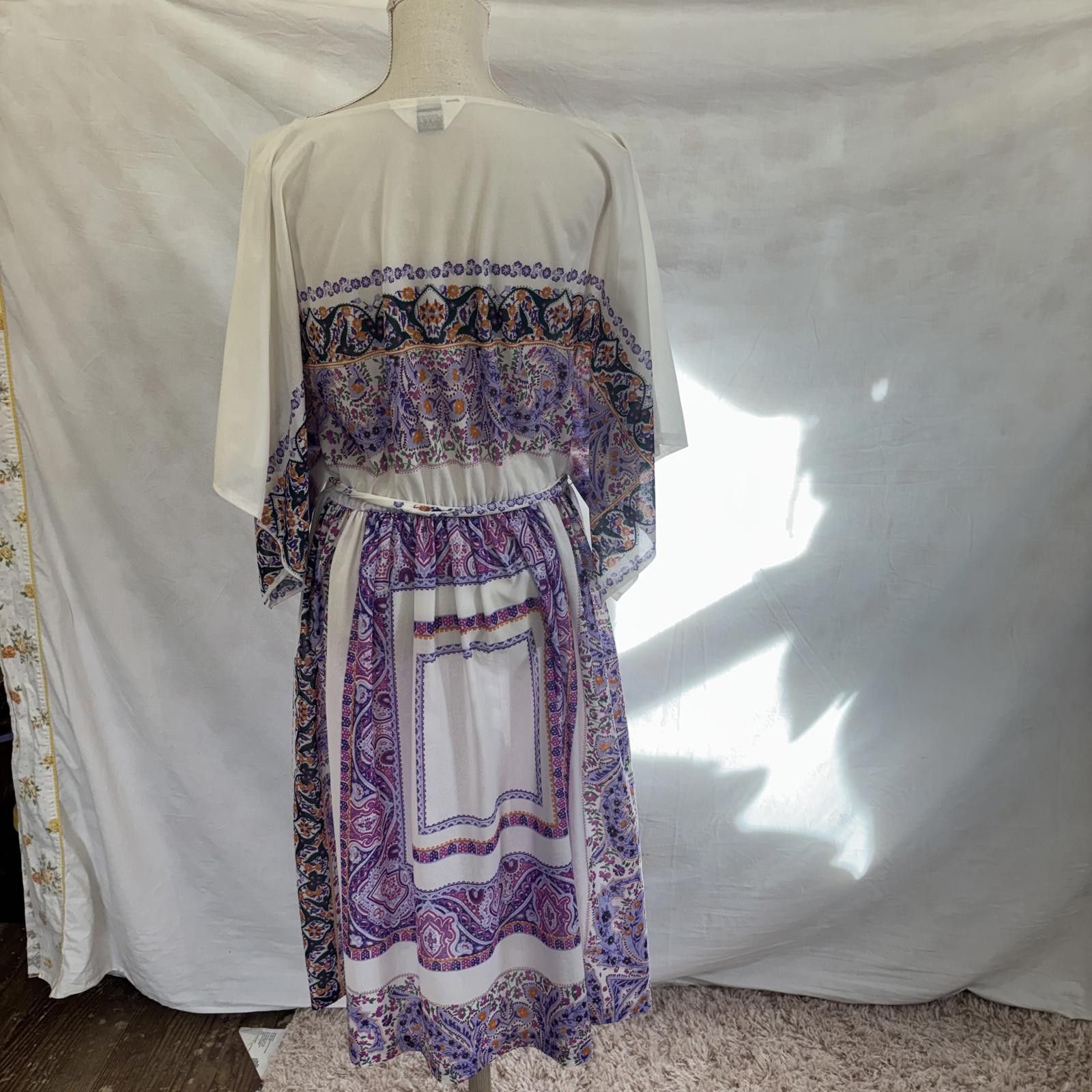 Other Vtg 70s floral paisley flowy sleeve fairy-core hippie dress Size M / US 6-8 / IT 42-44 - 7 Thumbnail
