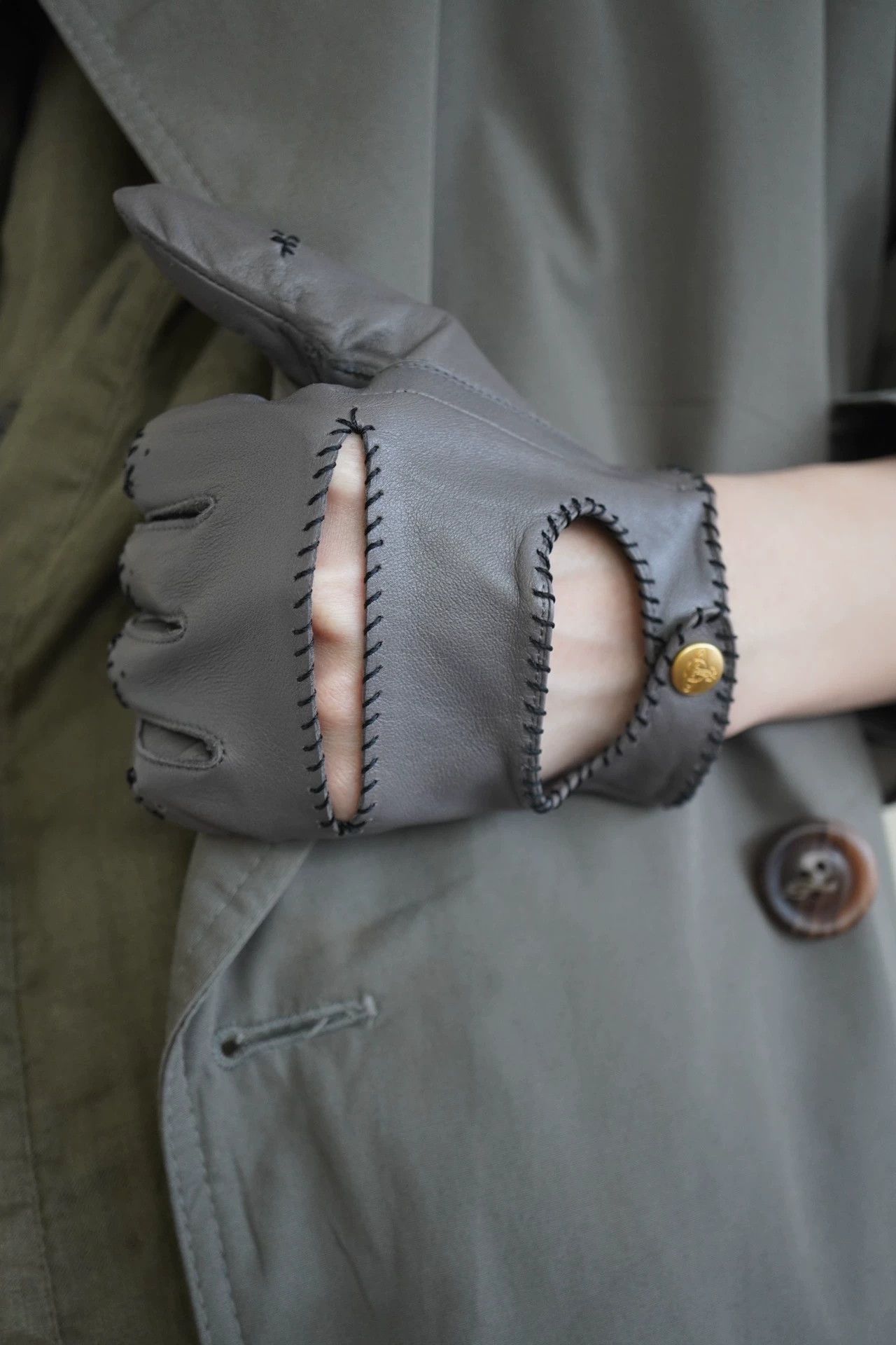Vivienne Westwood Vivienne Westwood 2000s Cut Joint Leather Gloves Saturn Size ONE SIZE - 6 Thumbnail