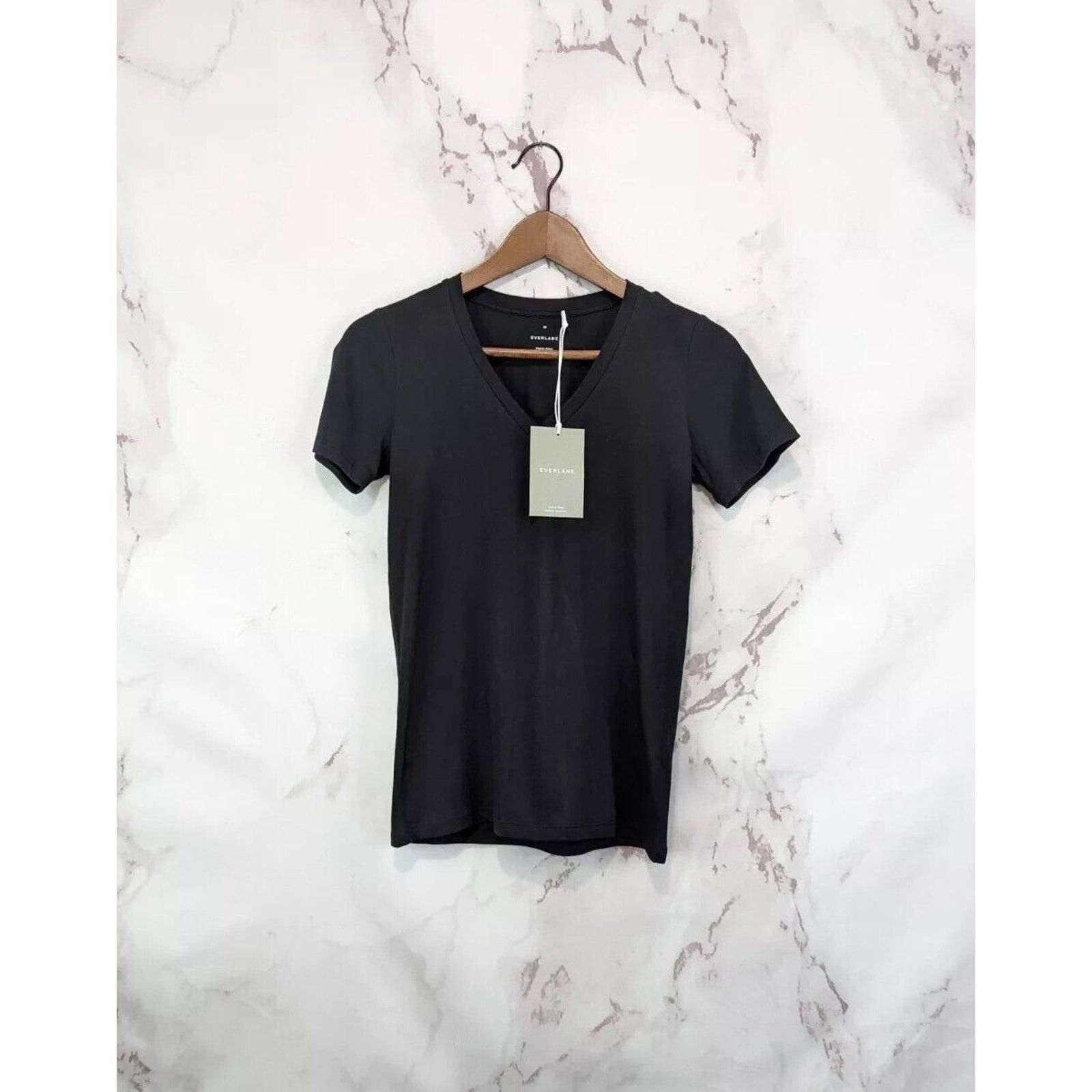 Everlane Everlane T Shirt Women XS Black V Neck Short Sleeve Organic Size XS / US 0-2 / IT 36-38 - 1 Thumbnail