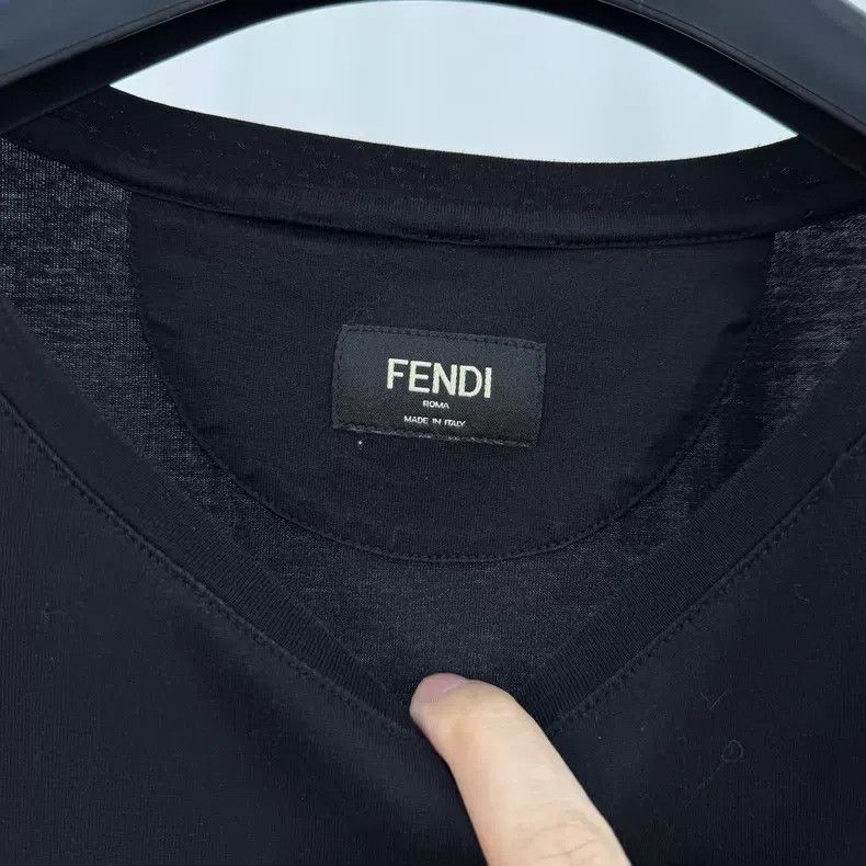 Fendi Fendi Crystal Light Bulb Letter Short Sleeve Size US M / EU 48-50 / 2 - 5 Thumbnail
