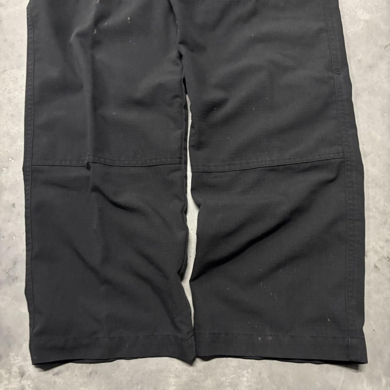Japanese Brand × Vintage Crazy Vintage Y2K/2000s Baggy Black Streetwear Workwear Skater Cargo Pants! Size US 33 - 6 Thumbnail