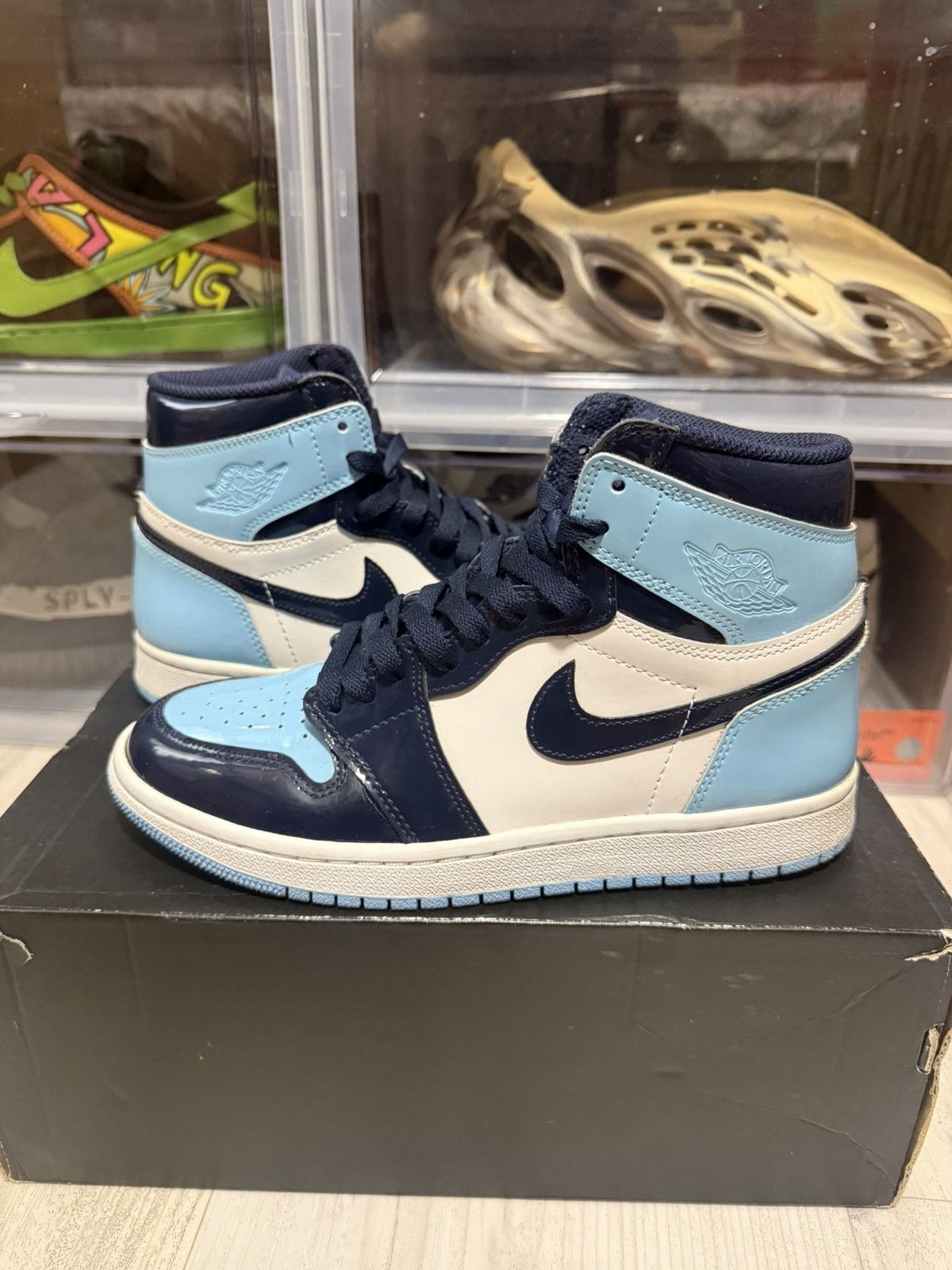 Jordan Brand Air Jordan 1 Retro High OG Patent UNC Size US 7 / IT 37 - 1 Thumbnail
