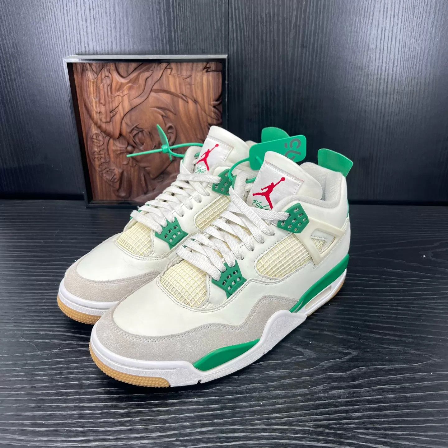 Nike Air Jordan 4 SB White/Green Size 43 Boxed New Size US 10 / EU 43 - 1 Thumbnail