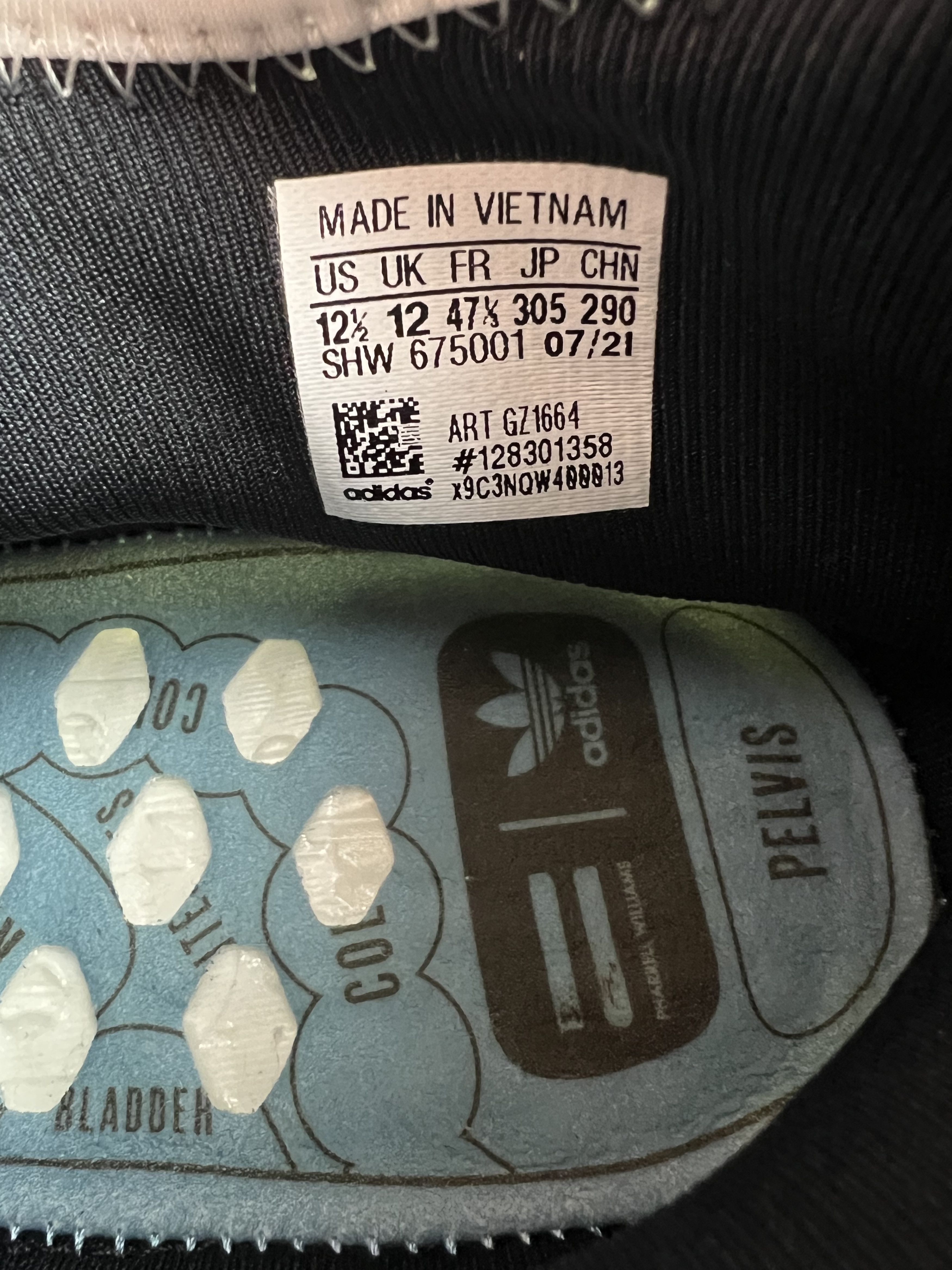 Adidas Adidas NMD HU Pharrel x BBC Dog Green Ice Cream US12.5 Size US 12.5 / EU 45-46 - 8 Thumbnail
