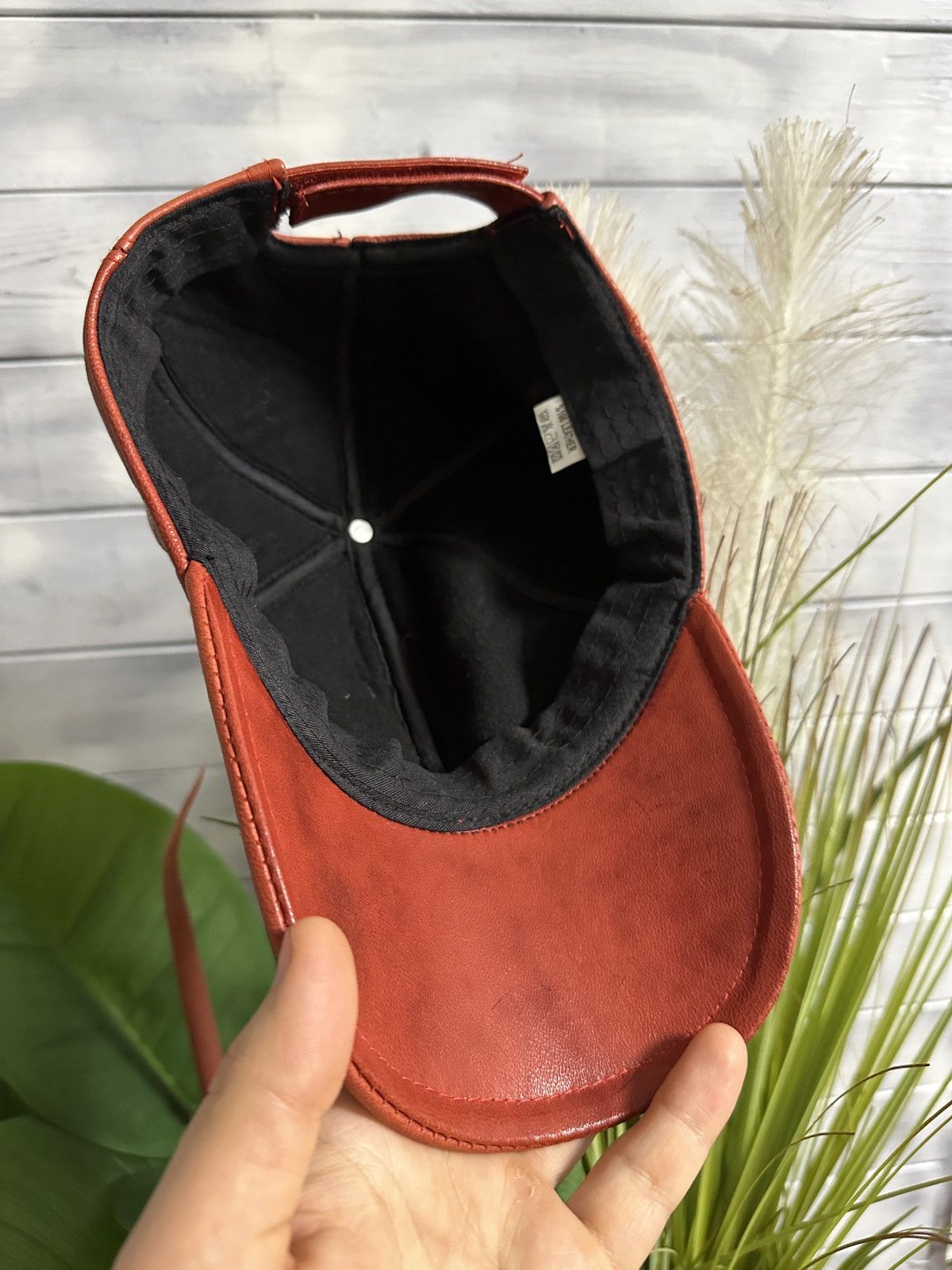 Leather Rare Vintage Red Cap Avant-Garde Japan Style. Size ONE SIZE - 6 Thumbnail
