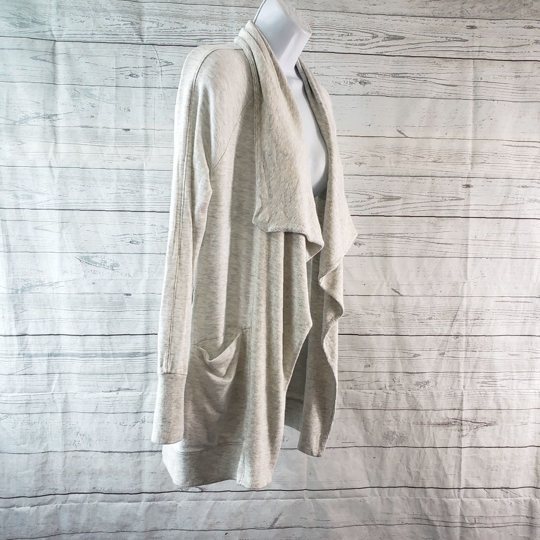 Athleta Athleta Womens Cardigan Shirt XS Gray Open Front Draped Studio Wrap Modal Blend Size XS / US 0-2 / IT 36-38 - 3 Thumbnail