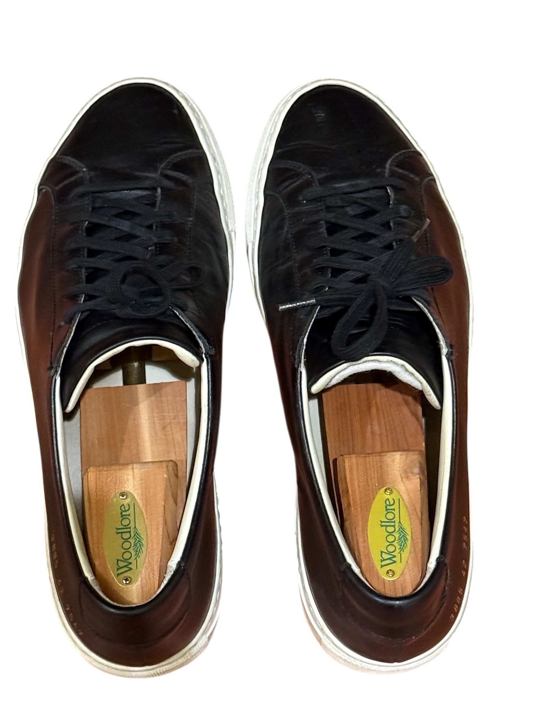 Common Projects Common Projects Achilles Low Black and White Leather Size US 9 / EU 42 - 2 Thumbnail