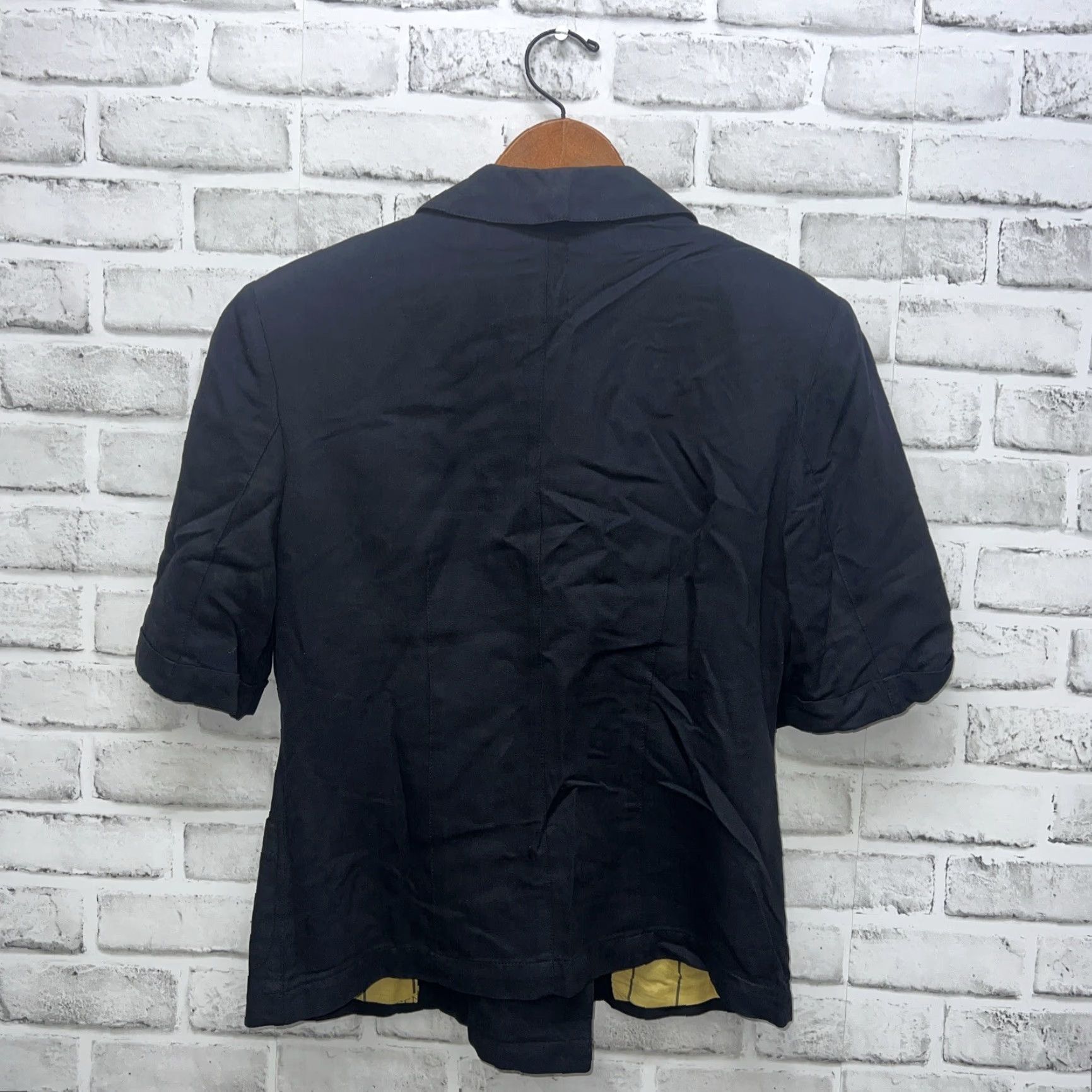 Vintage VINTAGE Cento Blazer Womens Small 18" Pit to Pit Black Short Sleeve Button-Up Italy Caped? (Not sure) Size S / US 4 / IT 40 - 5 Thumbnail