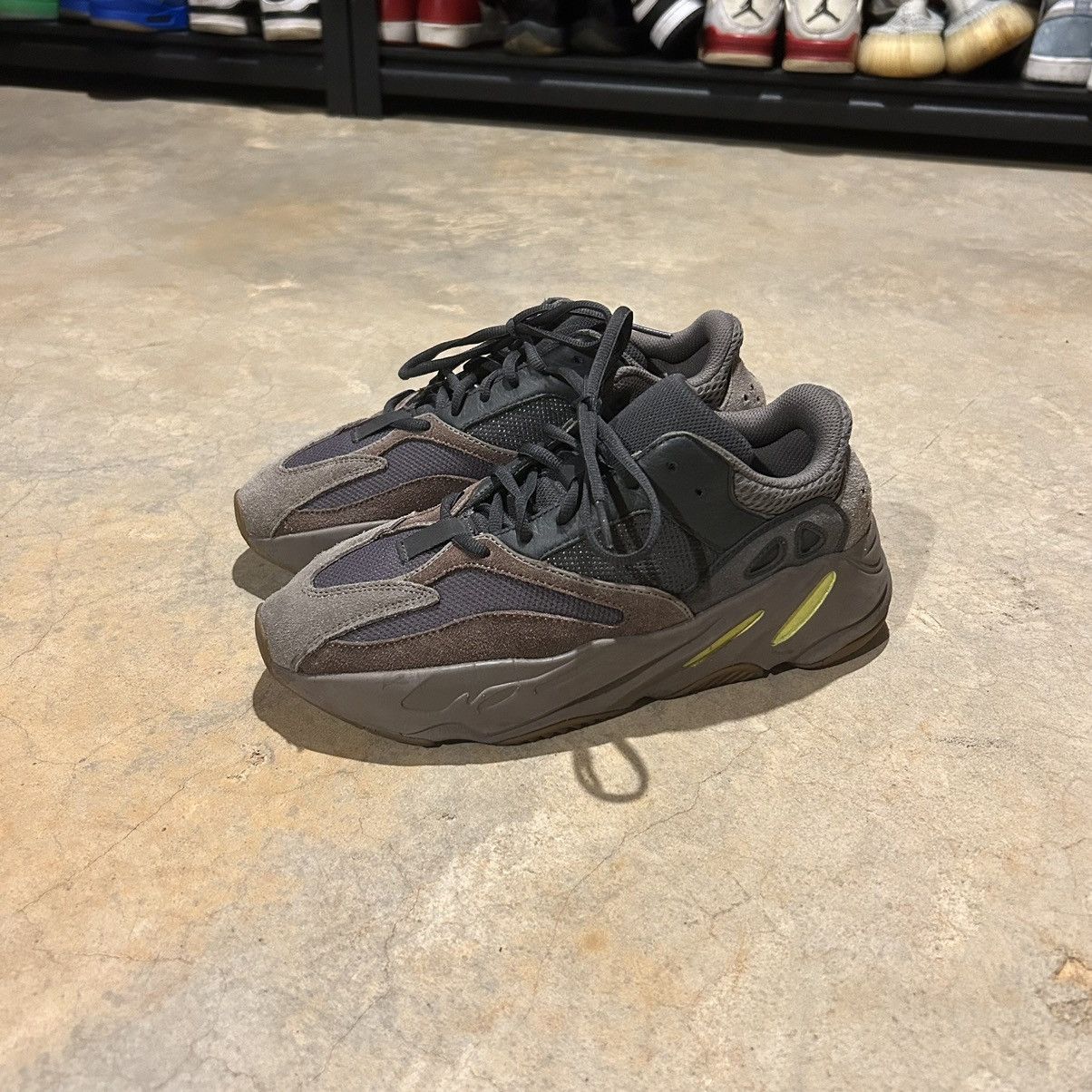 Adidas × Kanye West × Yeezy Adidas Yeezy Boost 700 Mauve 2018 US 7.5 Size US 7.5 / EU 40-41 - 2 Thumbnail