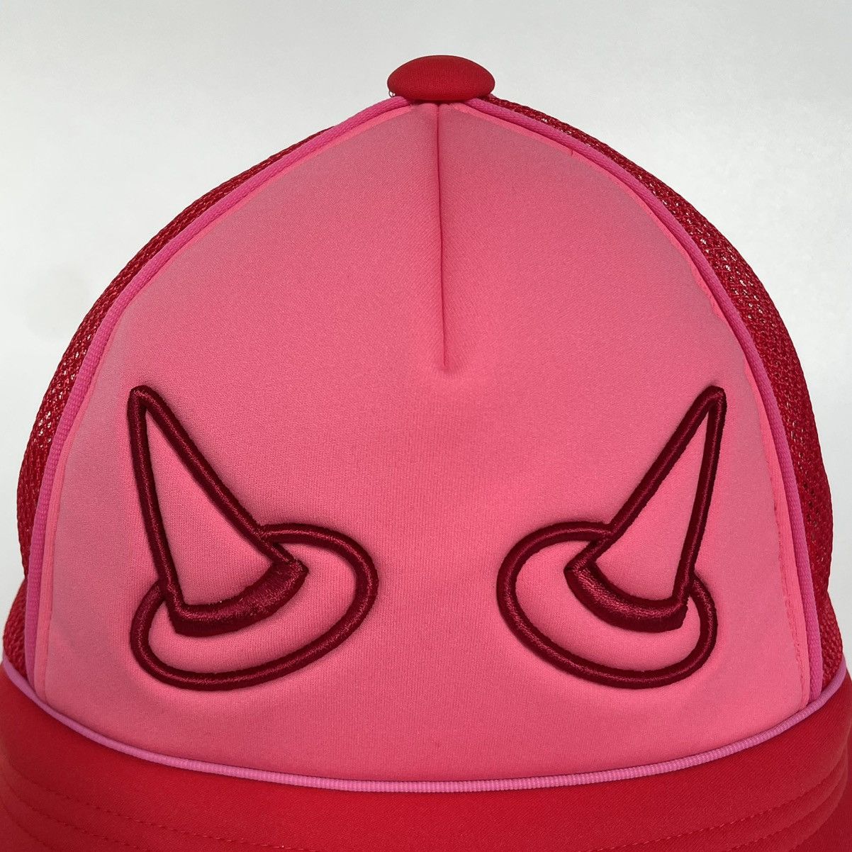 Comme des Garcons ‘Devil Horn’ Mesh Bucket Hat Size ONE SIZE - 3 Thumbnail