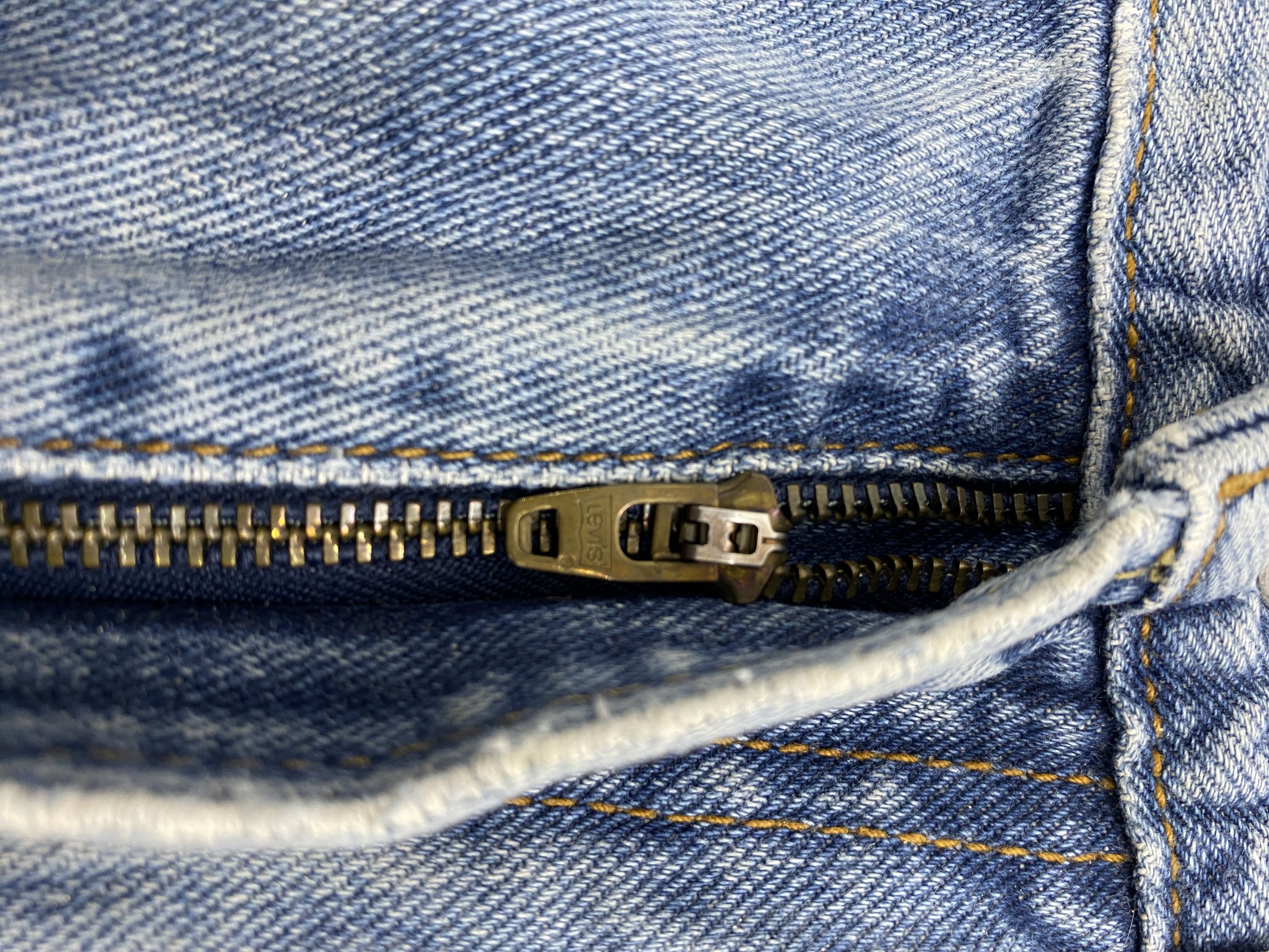 Levi's × Vintage Distressed Vintage Levis 550 Relaxed Fit Jeans Size US 28 / EU 44 - 11 Thumbnail