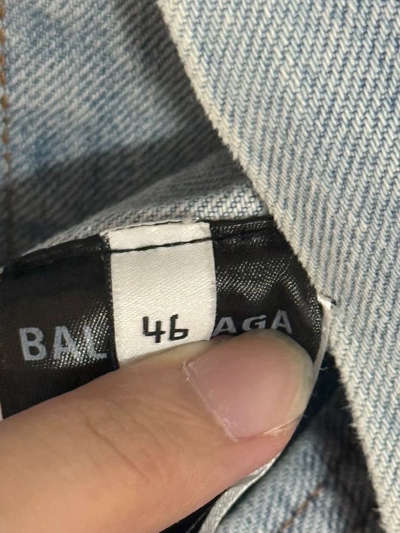 Balenciaga Balenciaga Washed blue back monogram logo denim jacket Size US S / EU 44-46 / 1 - 7 Thumbnail