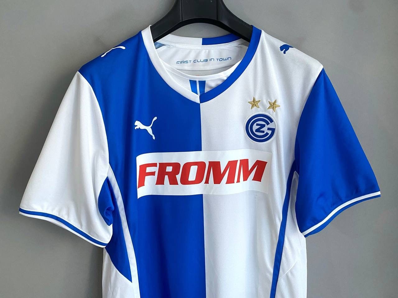 Puma Grasshopper Zurich 2013/14 Home Soccer Jersey Autograph Team Size US XL / EU 56 / 4 - 5 Thumbnail