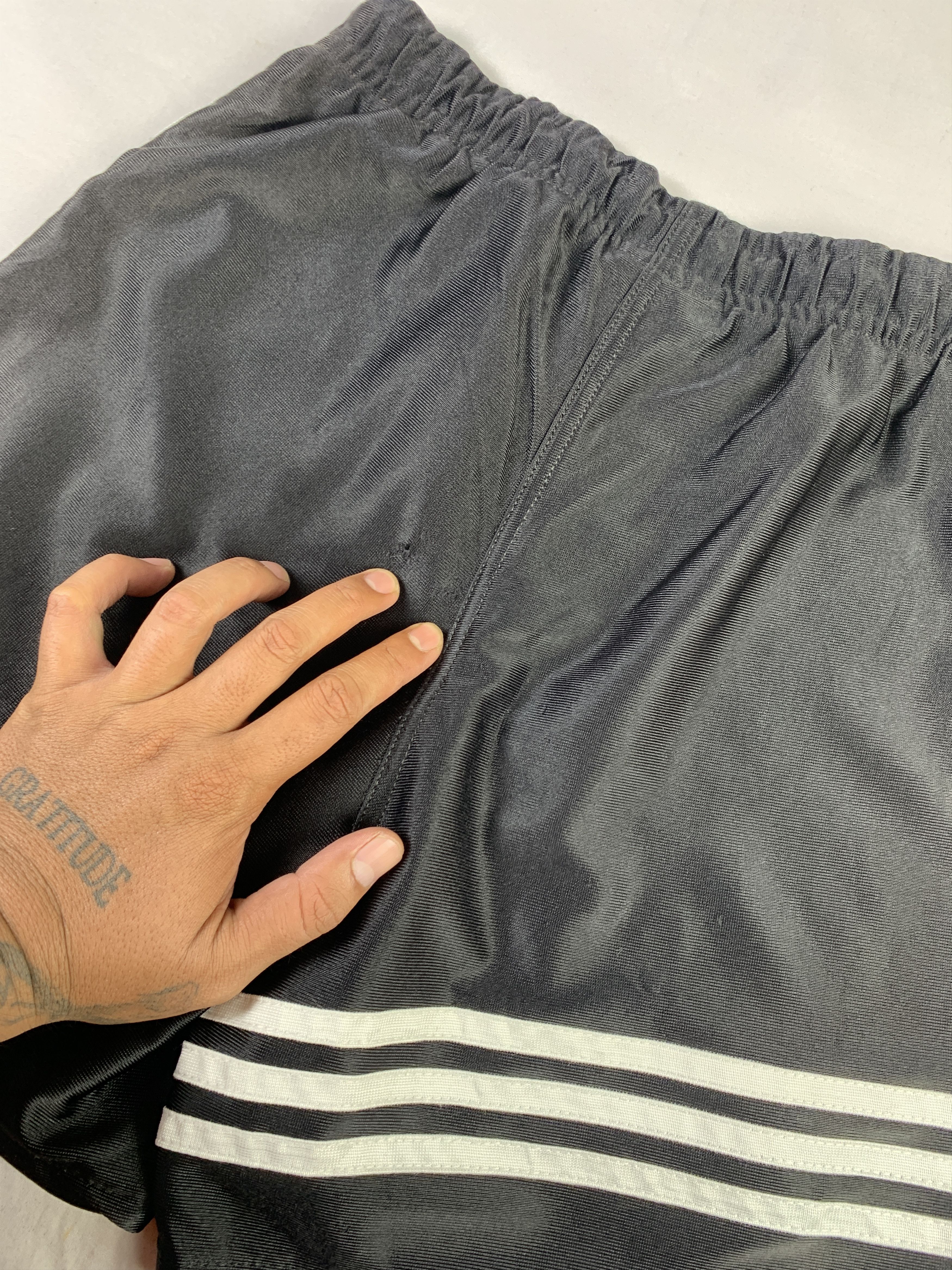 Adidas 1994-1996 Adidas Argentina FC Black Shorts (27 to 30) Size 27" / US 4 / IT 40 - 10 Thumbnail