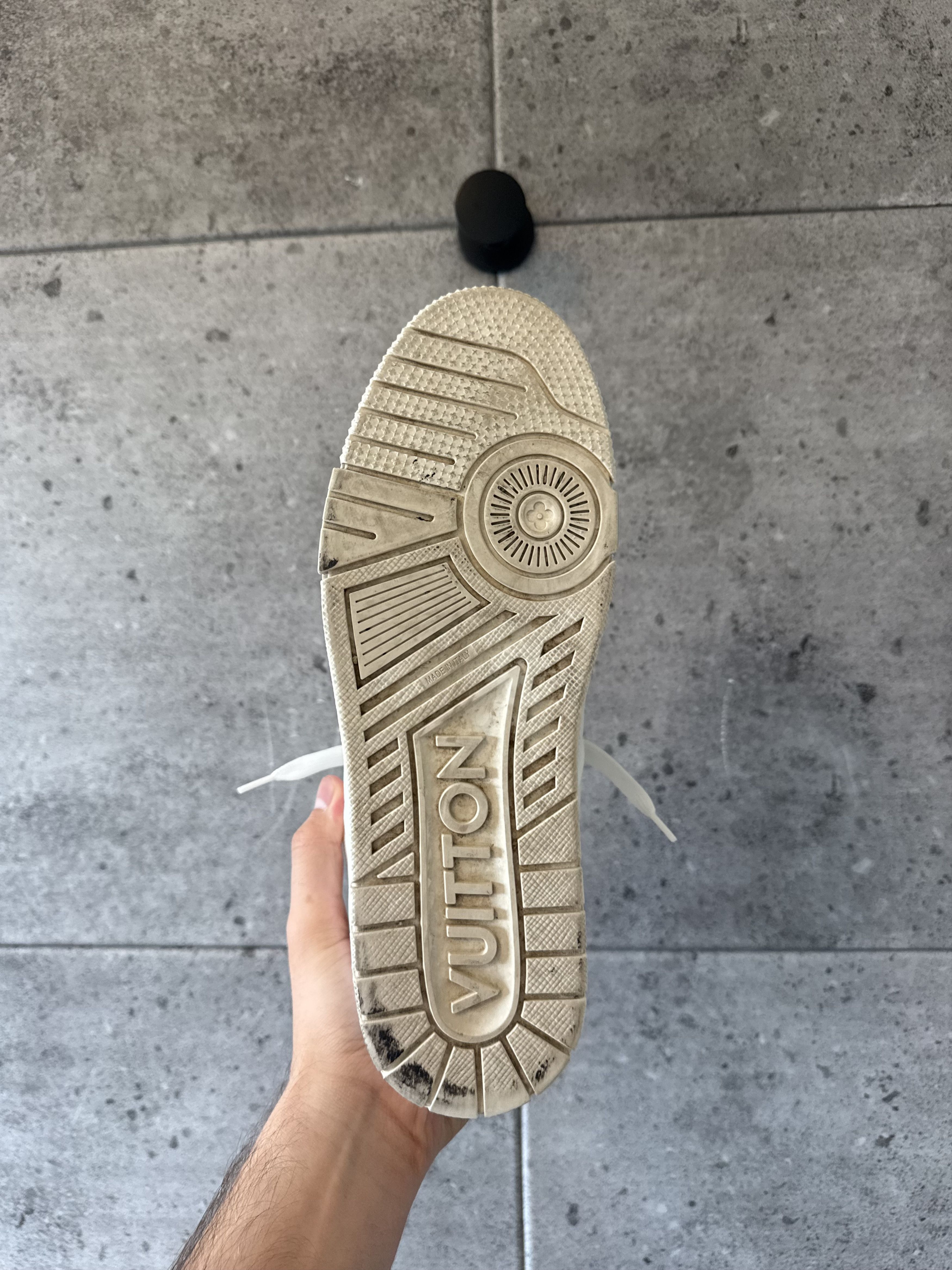 Louis Vuitton Louis Vuitton Virgil abloh all white trainers sneakers Size US 9.5 / EU 42-43 - 8 Thumbnail