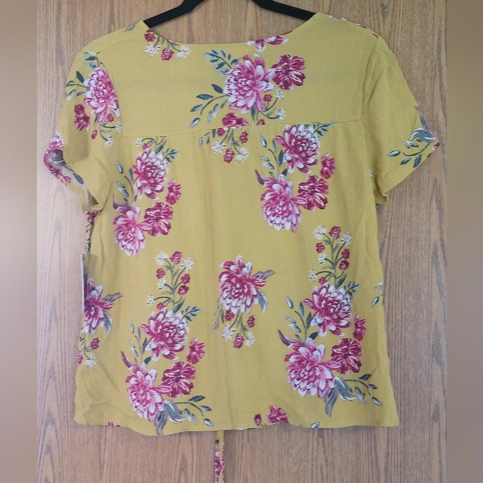 Designer NWT Pink Republic Floral Yellow Top Size Small Size S / US 4 / IT 40 - 2 Thumbnail