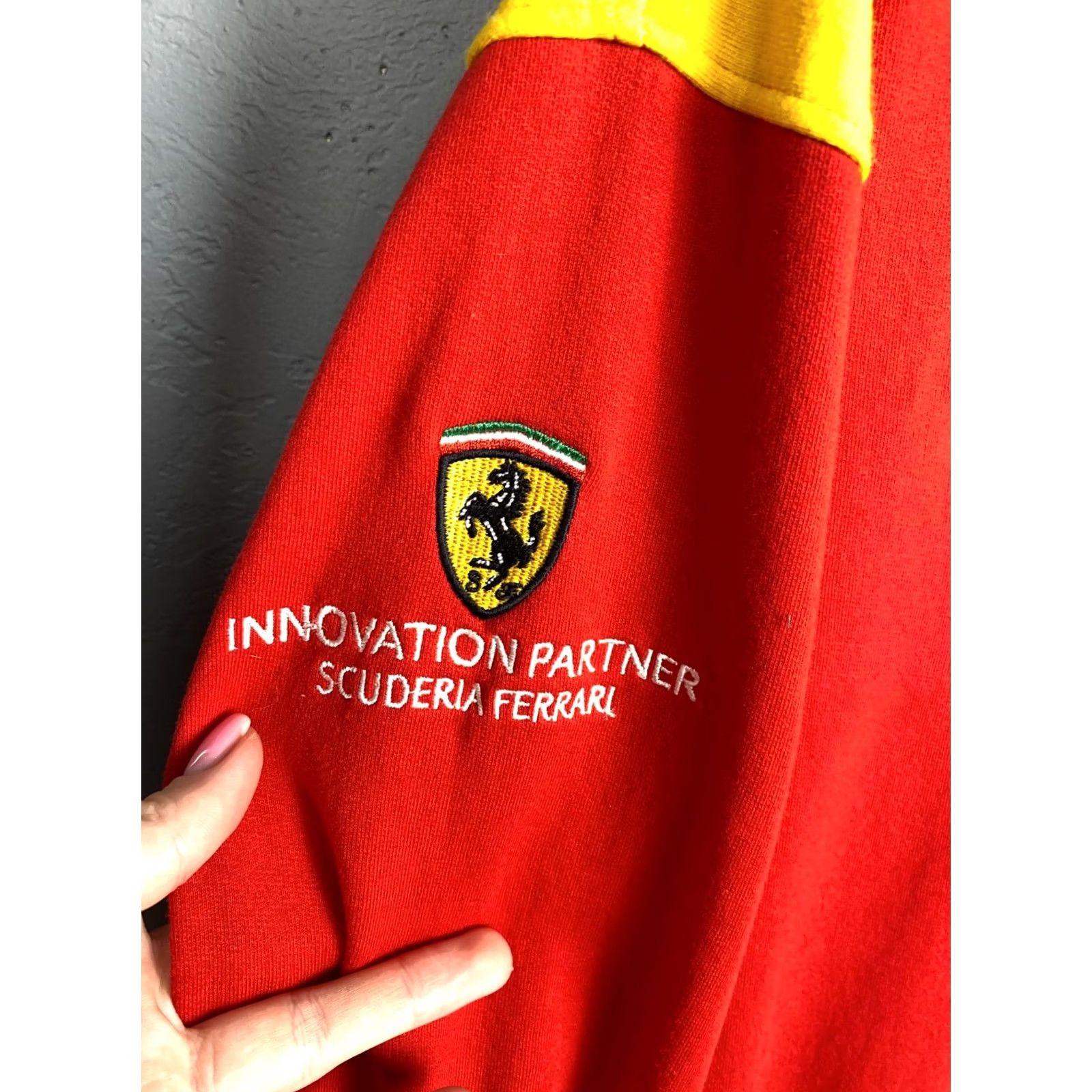 Ferrari Ferrari Racing Team Shell Vintage V-Neck Sweatshirt Size L Mens Red Size US L / EU 52-54 / 3 - 3 Thumbnail