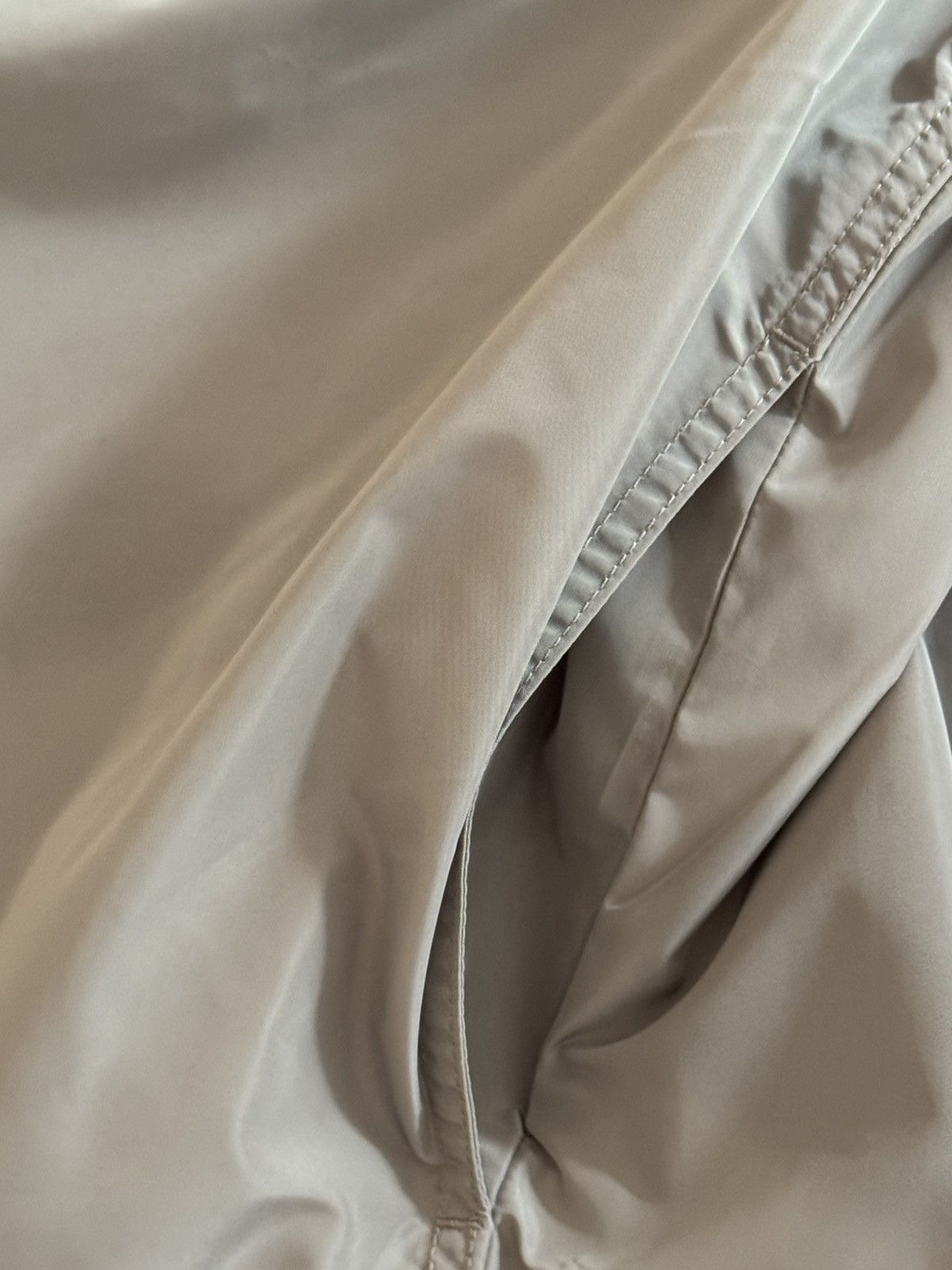 Weekday Weekday grey windbreaker jacket Size US M / EU 48-50 / 2 - 6 Thumbnail