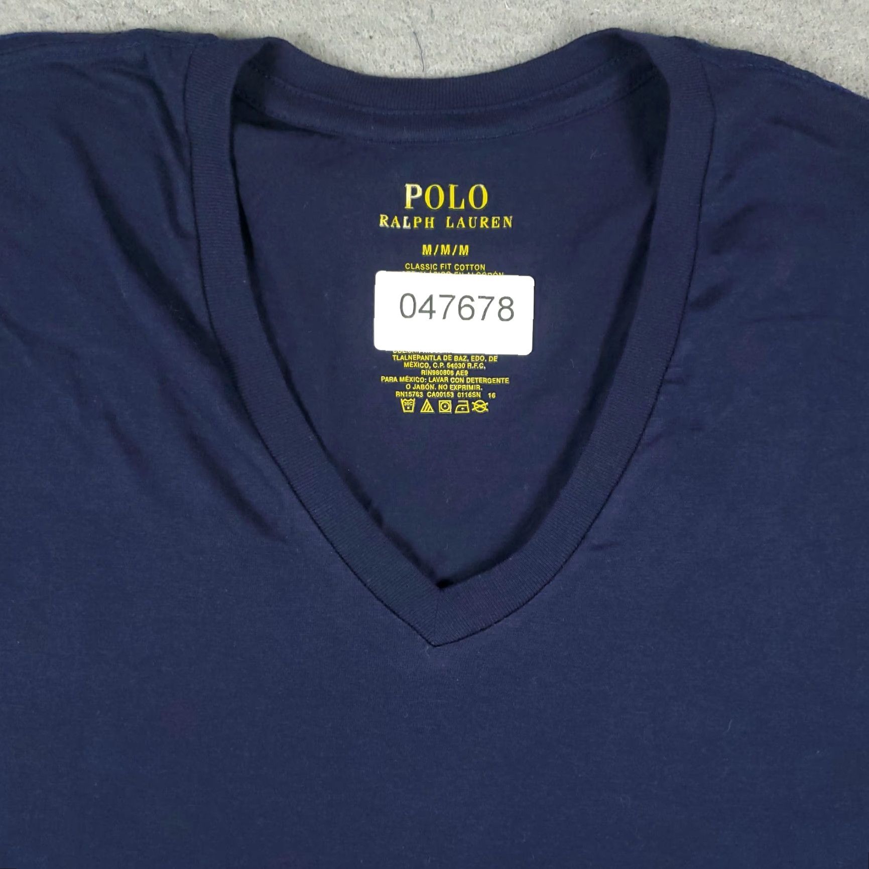 Ralph Lauren Ralph Lauren Polo Shirt Casual Mens Medium Blue Solid Short Sleeve Crew Neck Size US M / EU 48-50 / 2 - 2 Thumbnail