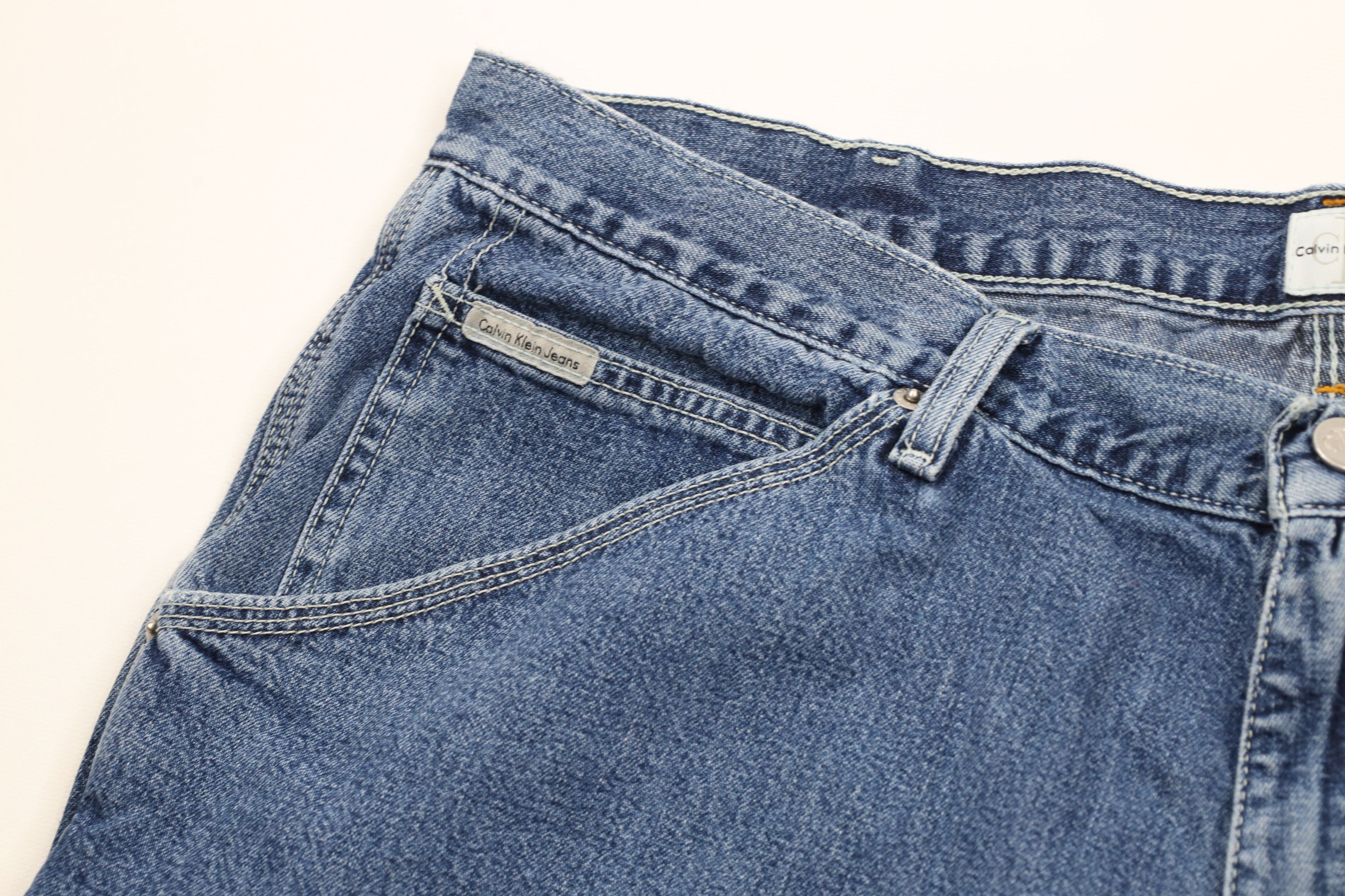 Calvin Klein × Vintage Vintage 90s Calvin Klein Baggy Dungaree Denim Shorts Jorts Size US 38 / EU 54 - 6 Thumbnail
