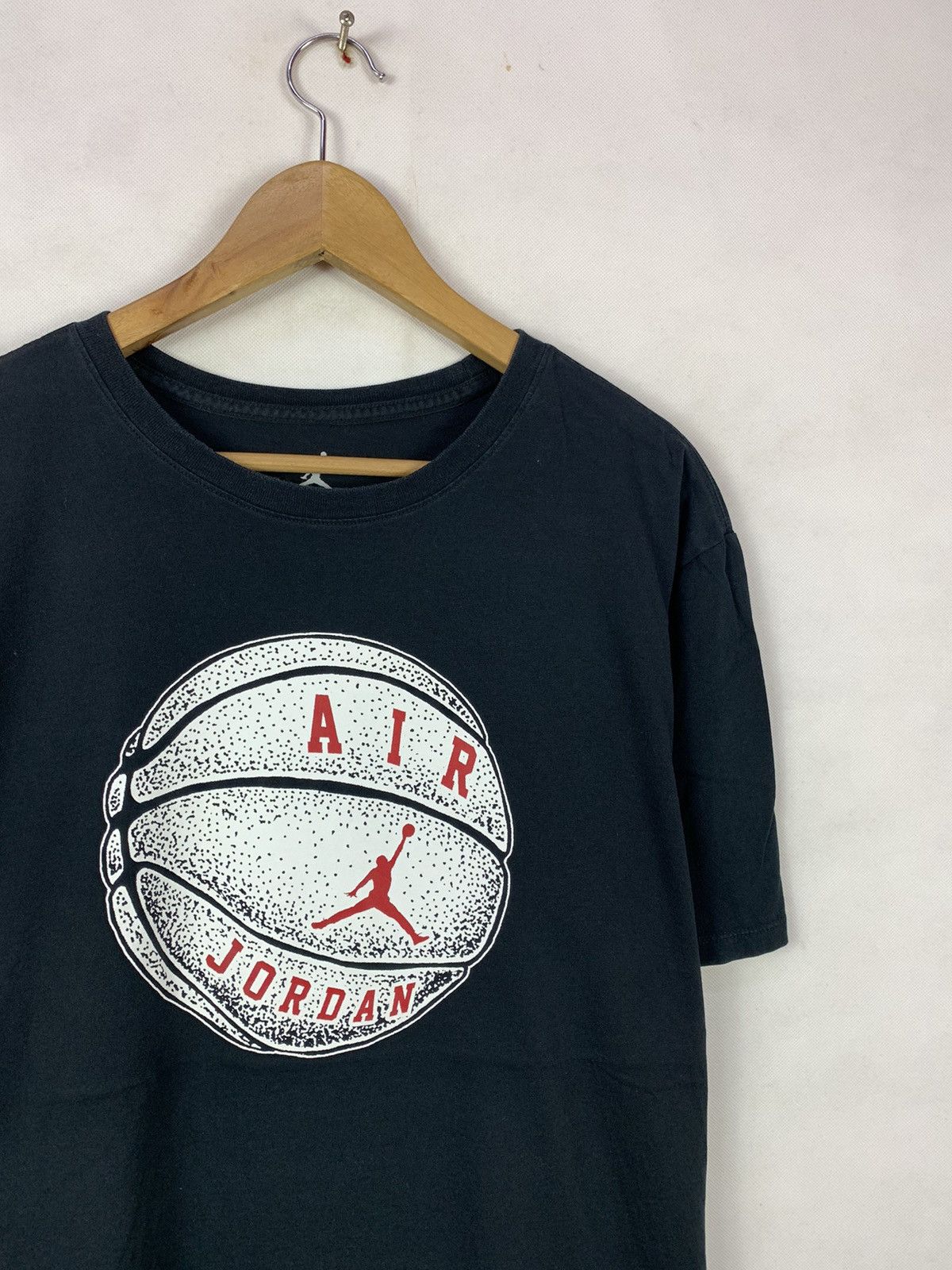 Nike Offer! Air Jordan Basketball NBA Tee Size US XL / EU 56 / 4 - 2 Thumbnail
