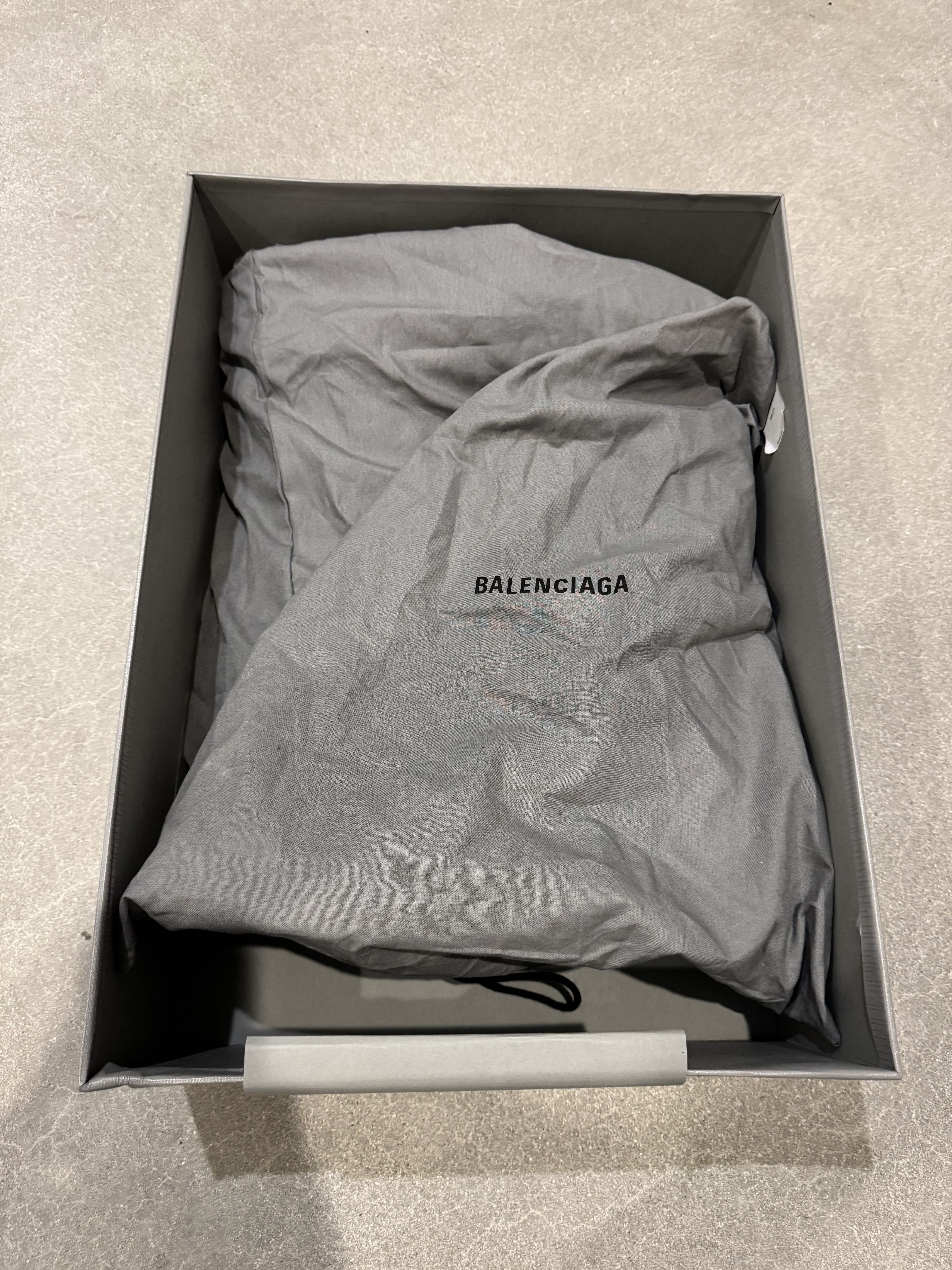 Balenciaga BALENCIAGA RHINO BOOTIE CARRARA Size US 11 / EU 44 - 4 Thumbnail
