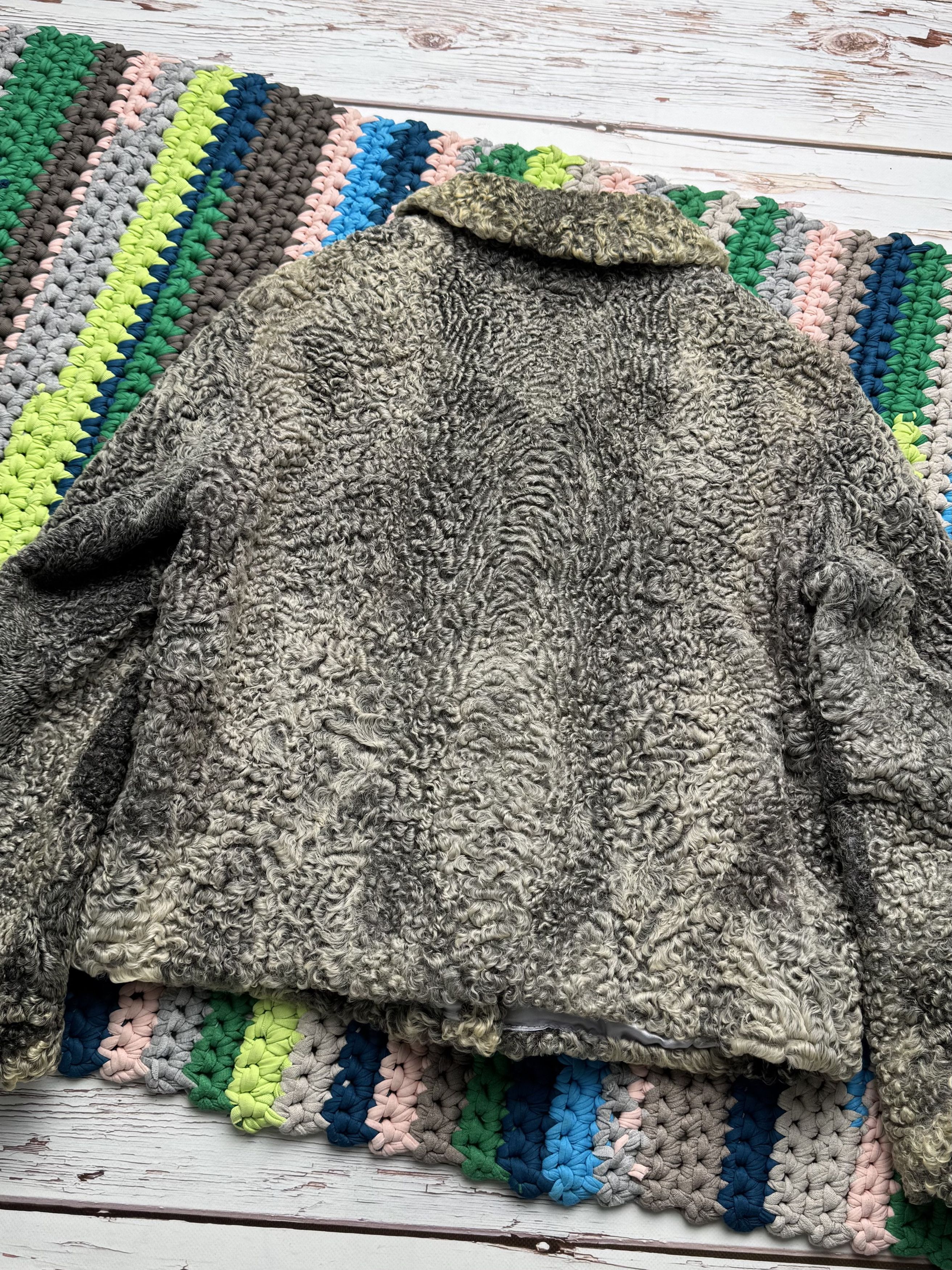 Vintage Vintage Gray Curly Shearling Crop Coat Y2K Outerwear Size L / US 10 / IT 46 - 14 Thumbnail