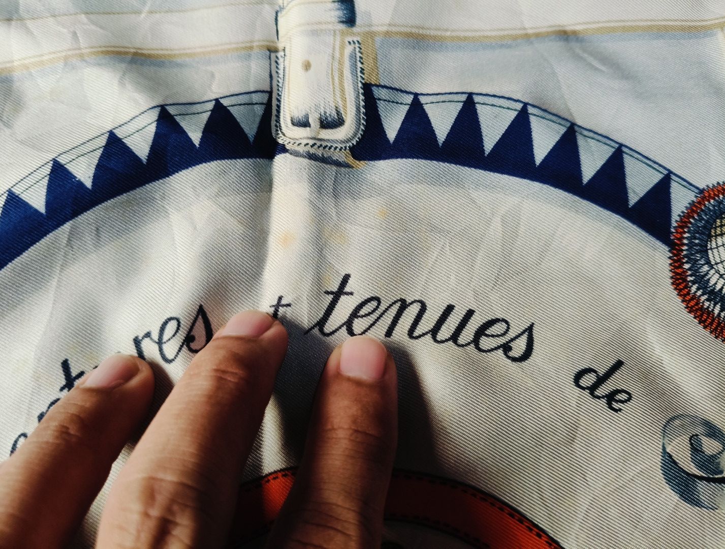 Hermes Hermes silk scarf Couvertures et tenues de four pour Size ONE SIZE - 9 Thumbnail