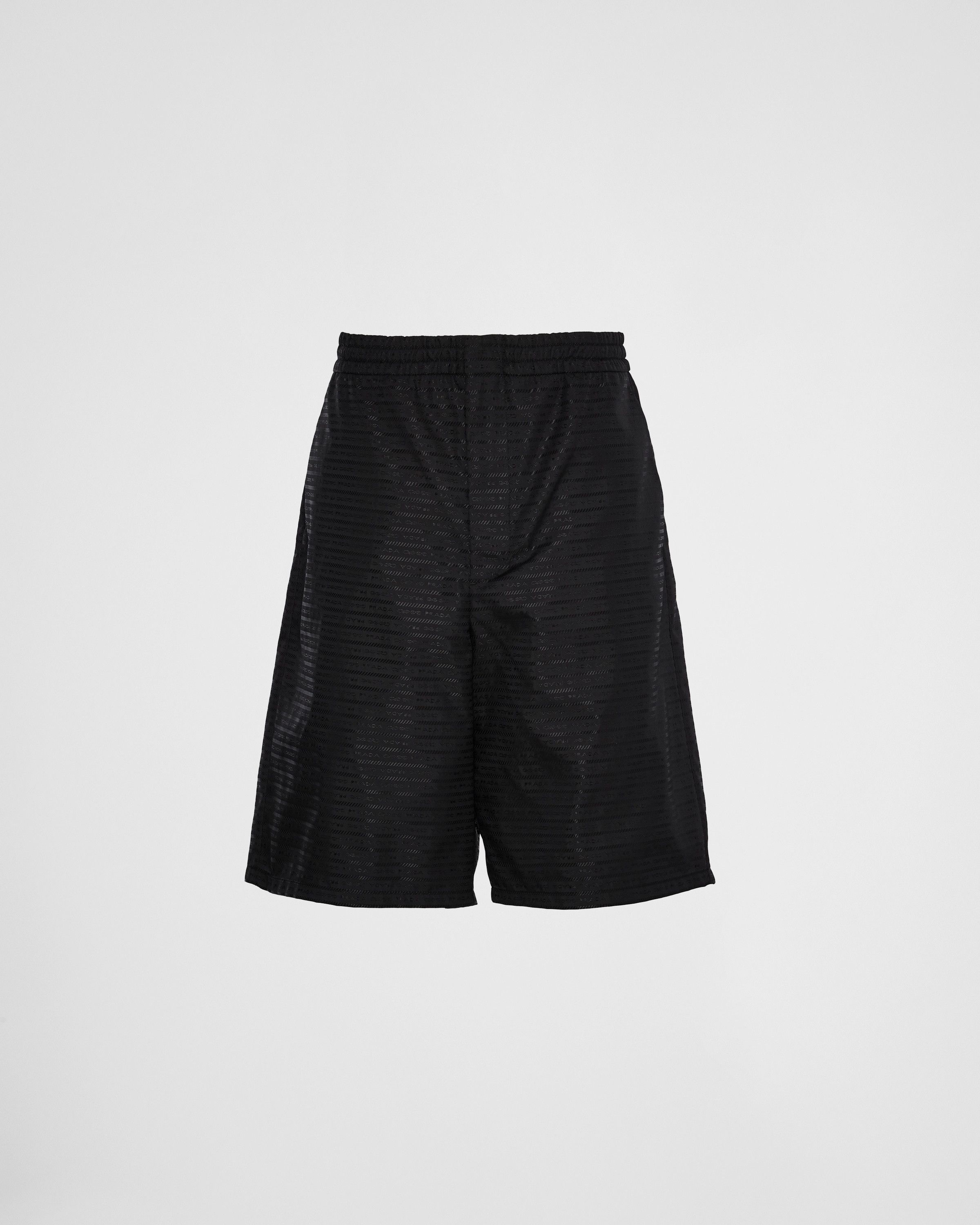 Prada o1la1rc1a0925 Re-Nylon Bermudas Shorts in Black Size US 30 / EU 46 - 1 Thumbnail